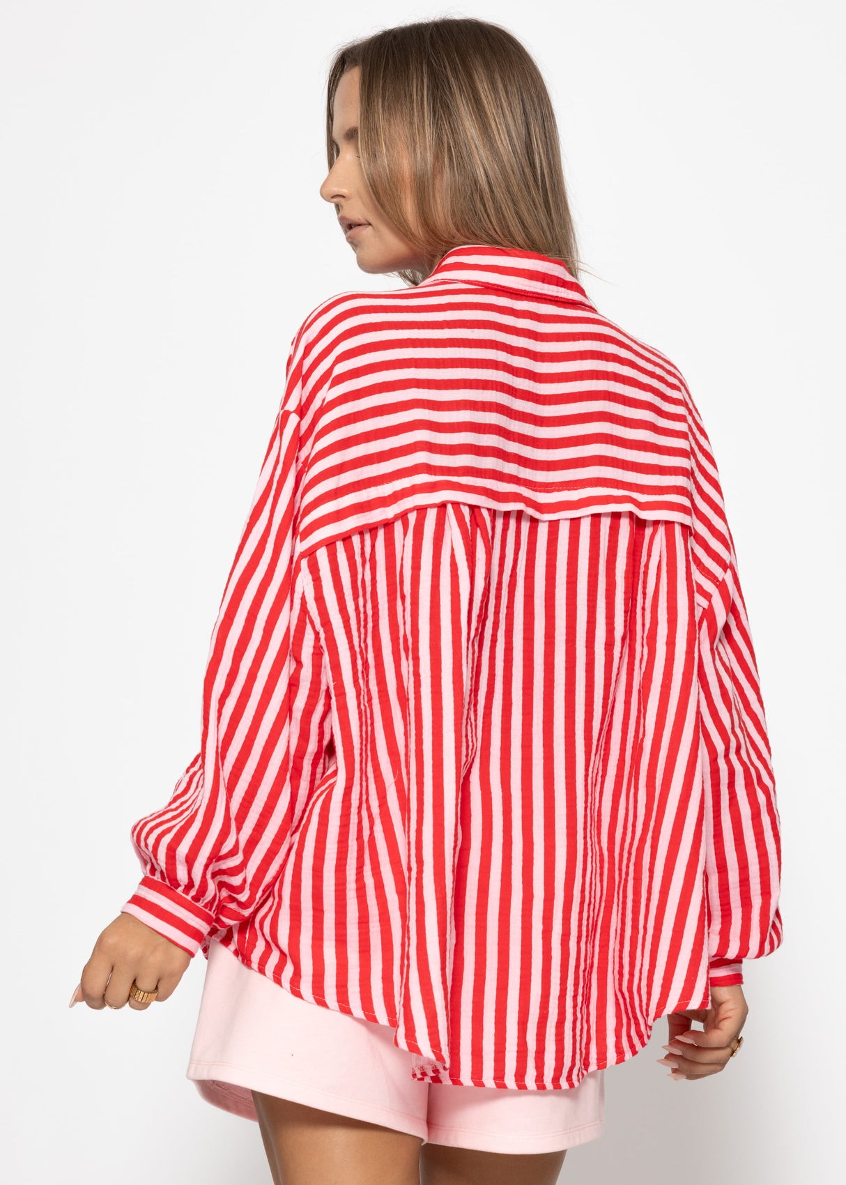 Gestreifte Oversize Musselin Bluse - rot-pink
