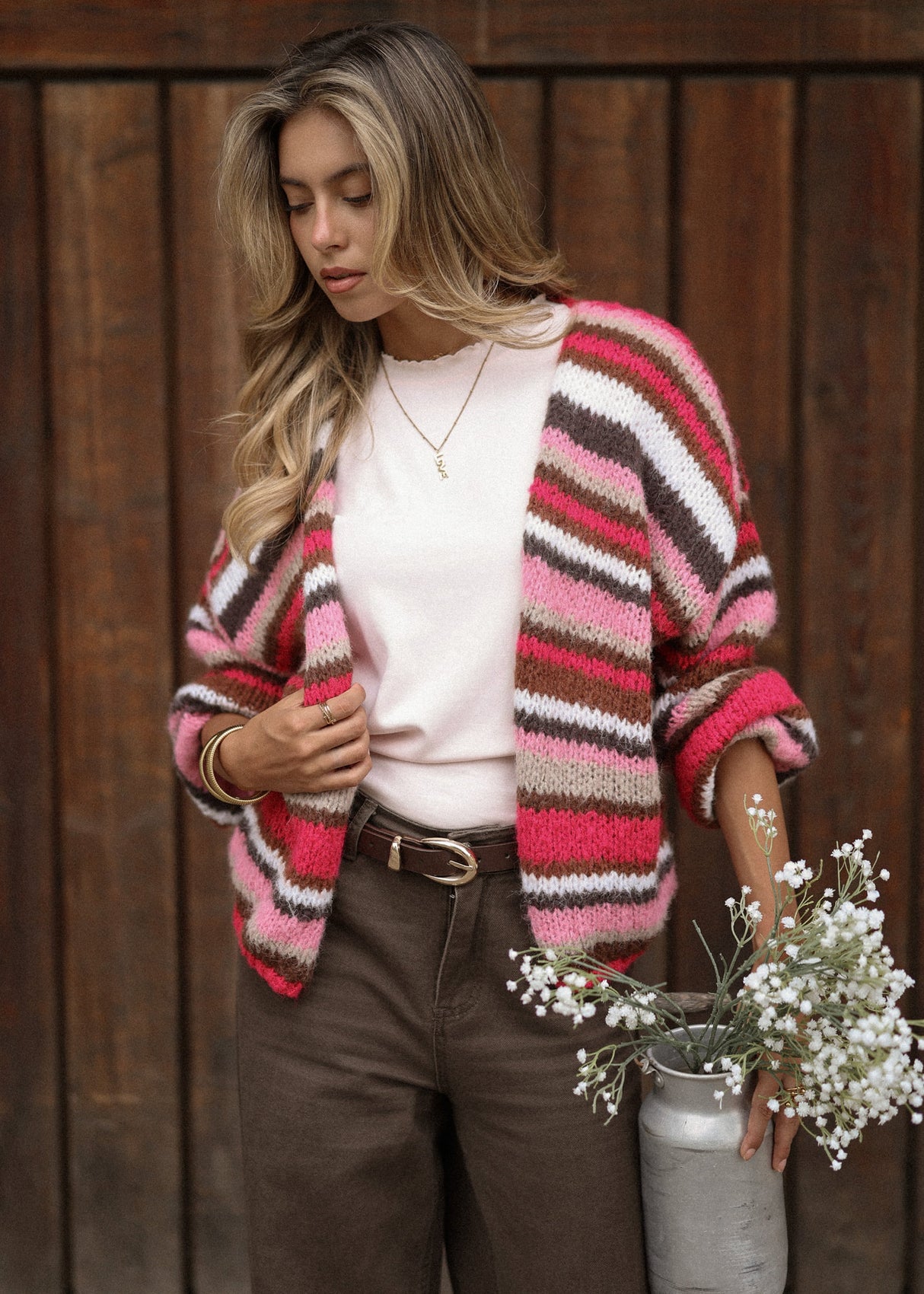 Gestreifter, mehrfarbiger Cardigan - pink