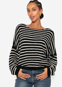 Striped oversize sweater with back seam - black -offshite