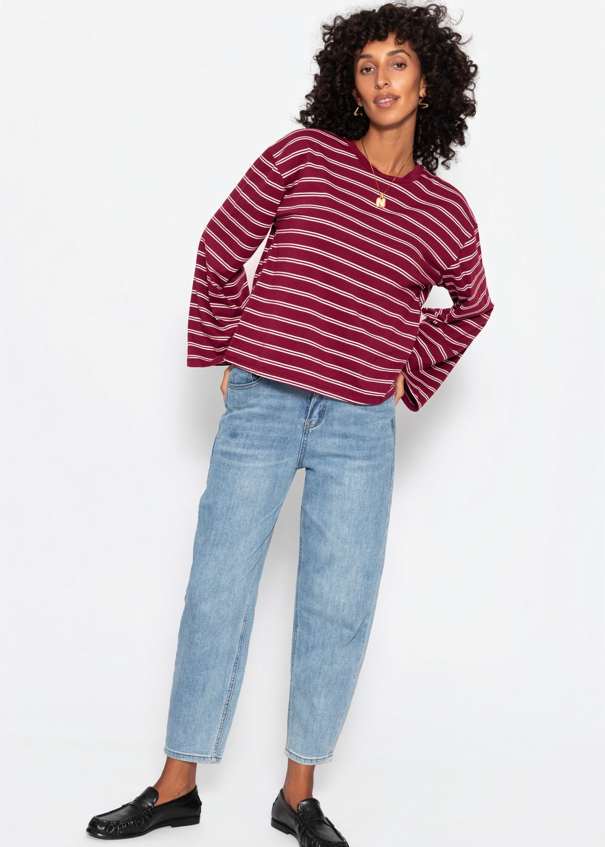 Gestreiftes Langarmshirt mit weiten Ärmeln - burgundy