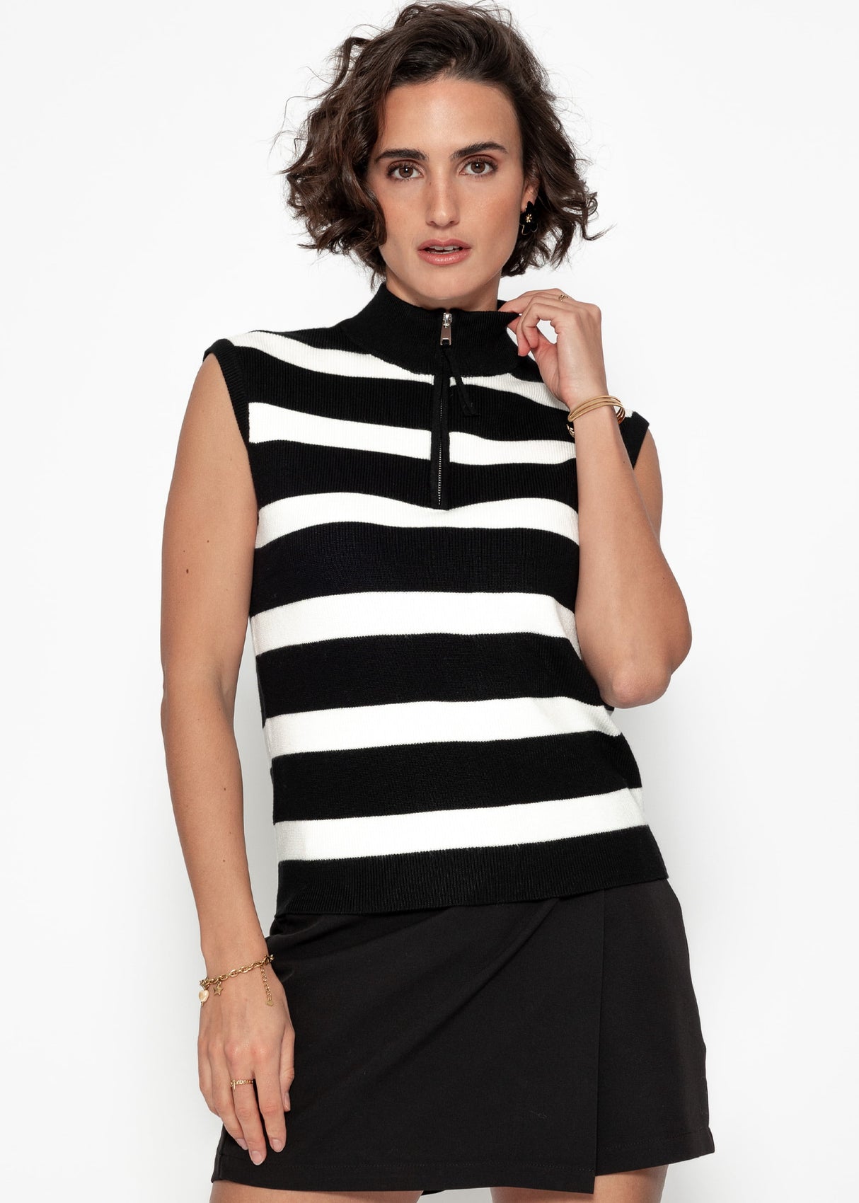 Striped top with zip - black