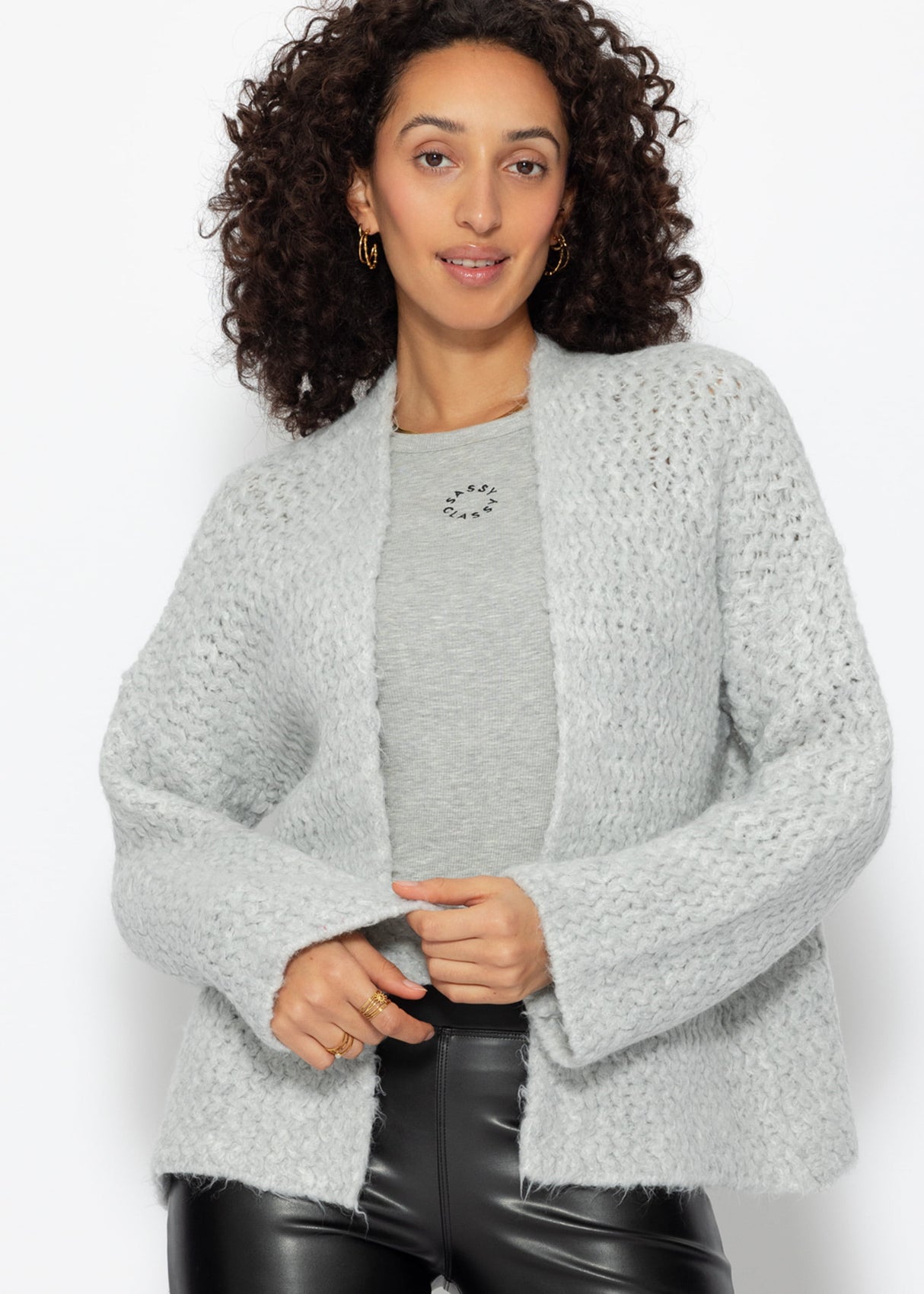 Chunky knit cardigan with trumpet sleeves - light grey