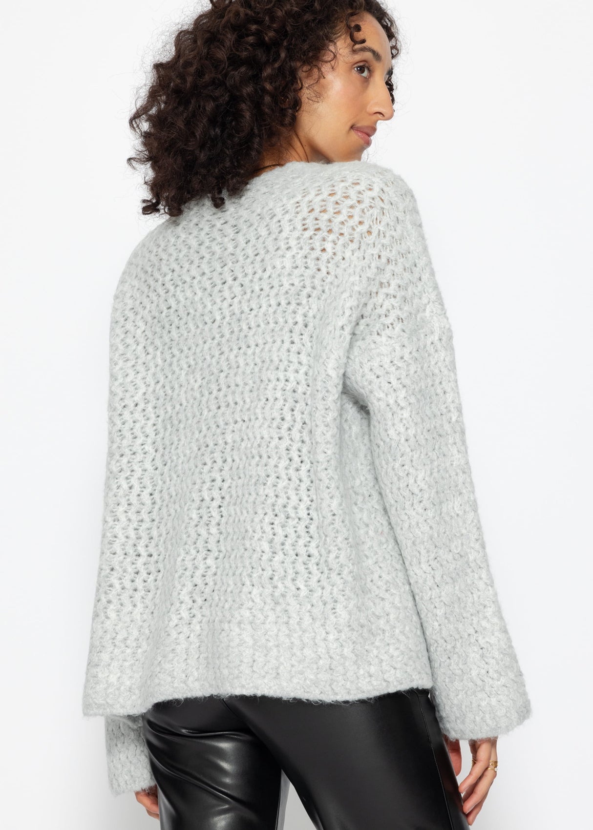 Chunky knit cardigan with trumpet sleeves - light grey