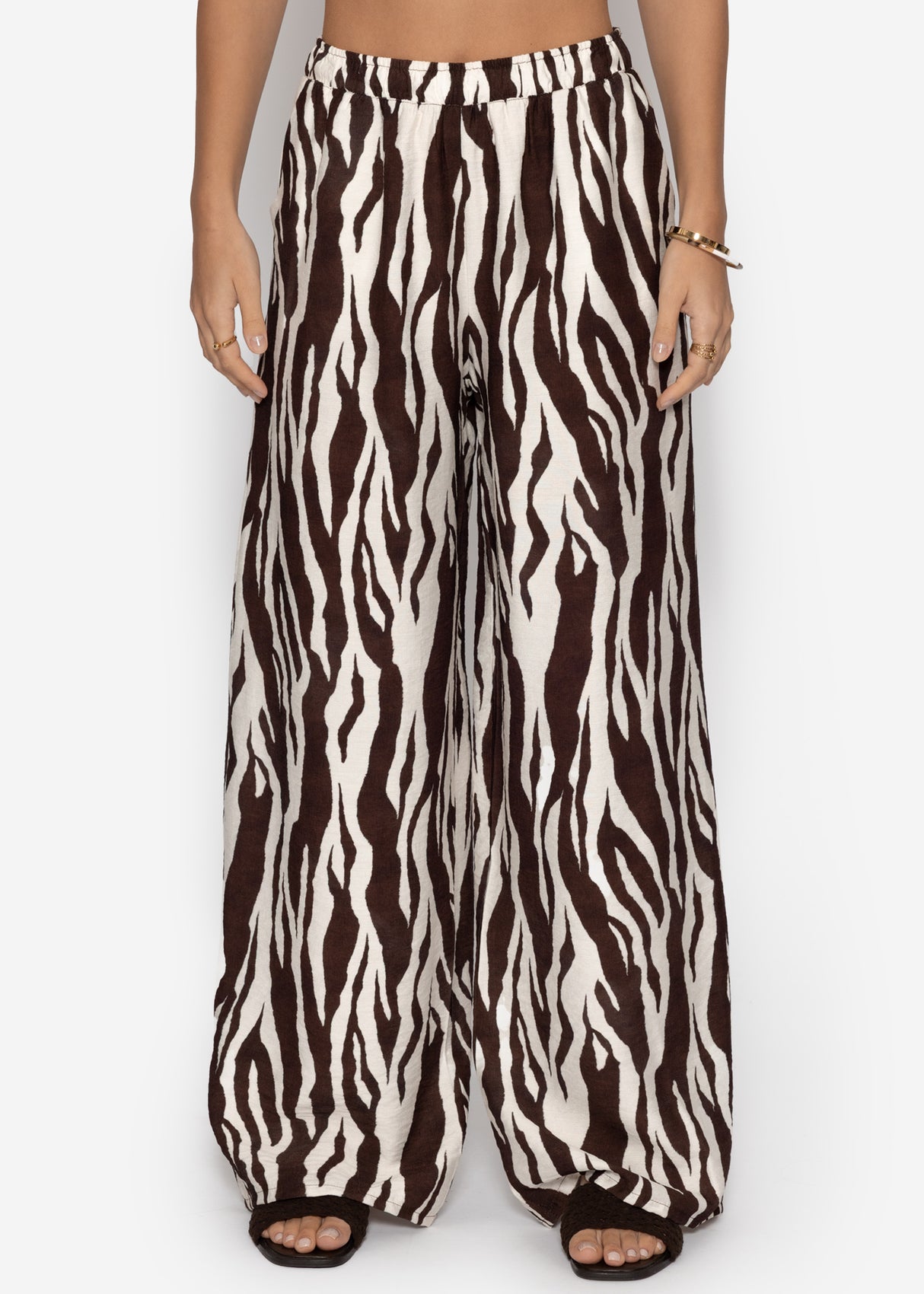 Viscose trousers with zebra print - brown