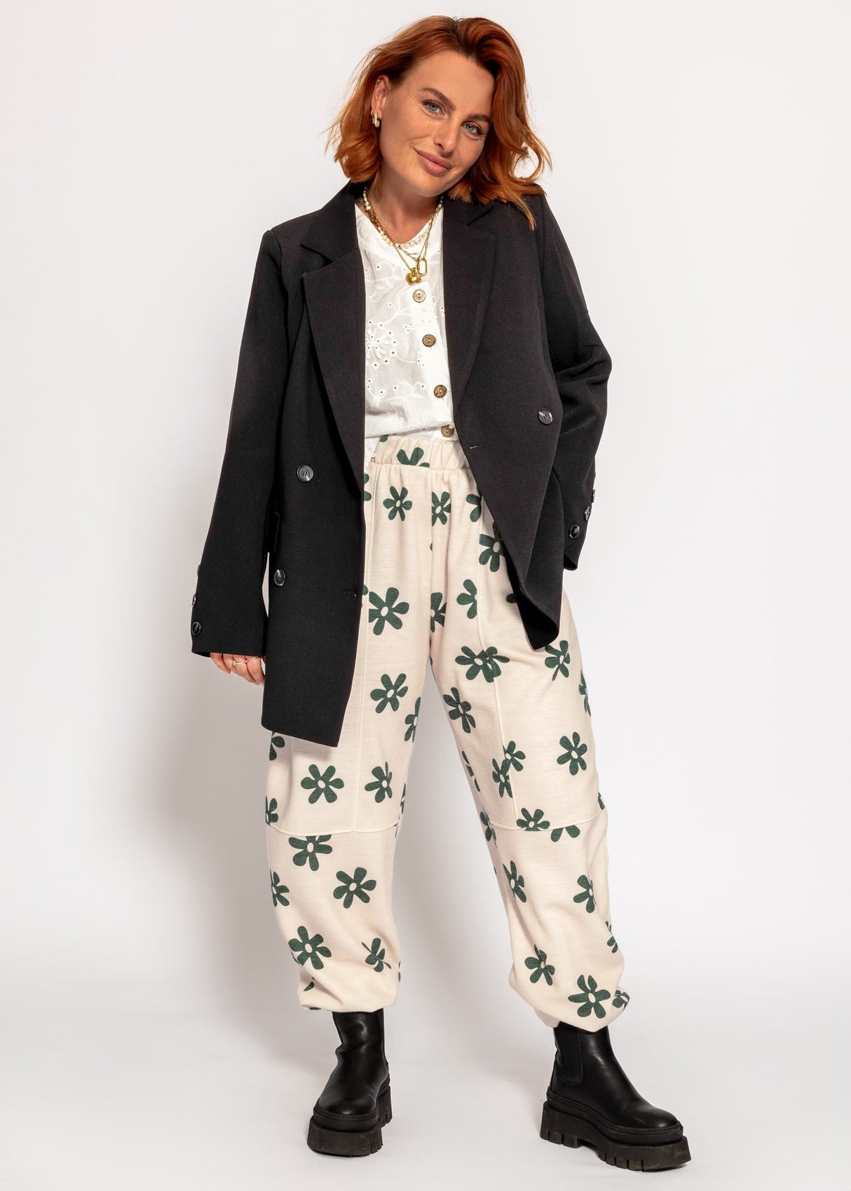 Pants with floral print - Off-white