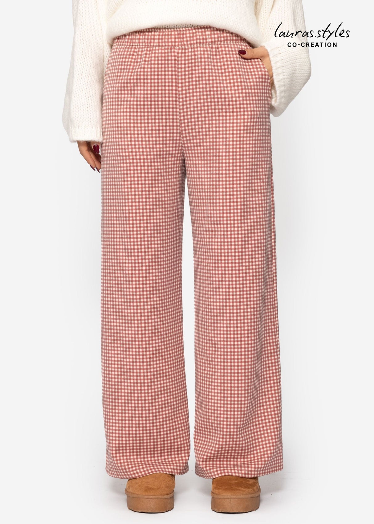 Pants with Vichy print - red