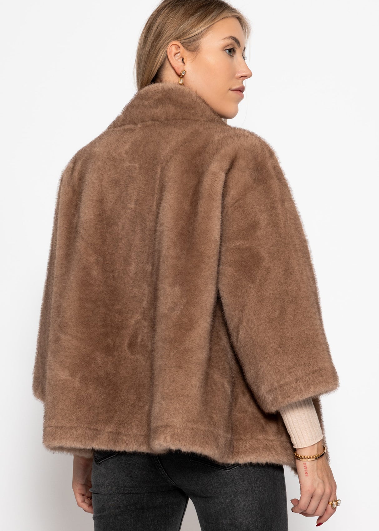 Jacke aus Kunstfell mit 7/8 Ärmeln - beige