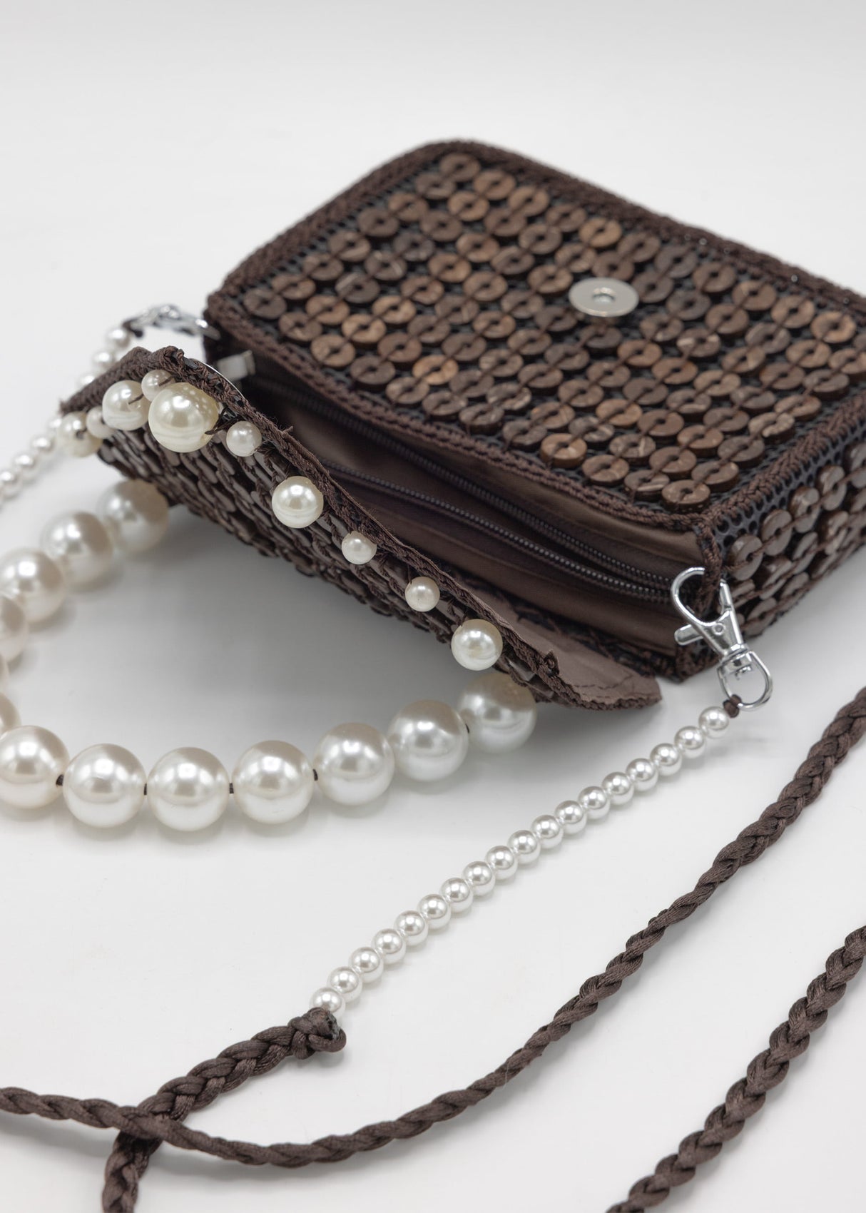 Small bag with white pearl handle - dark brown