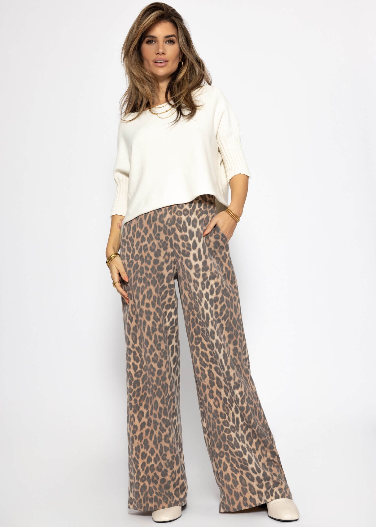 Short-sleeved crop sweater - off-white