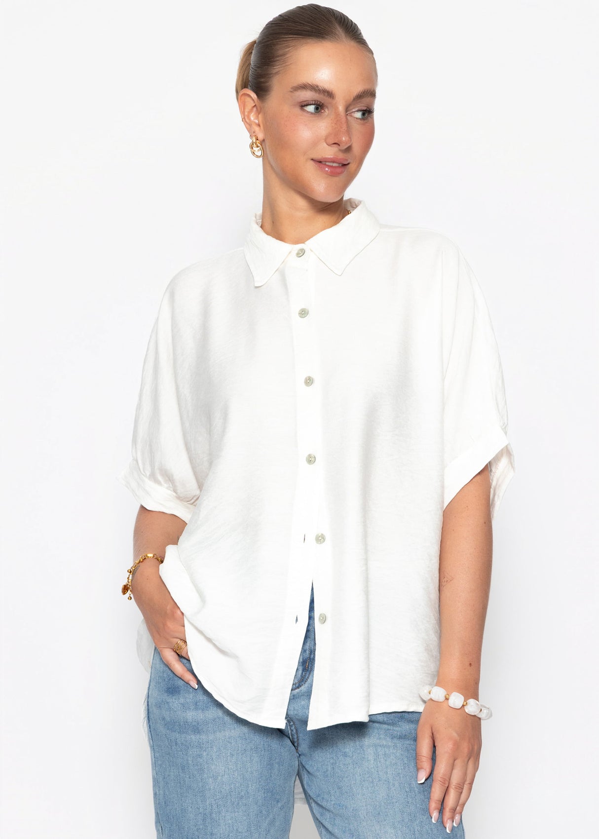 Kurzarm Hemdbluse im Oversized Fit - weiß