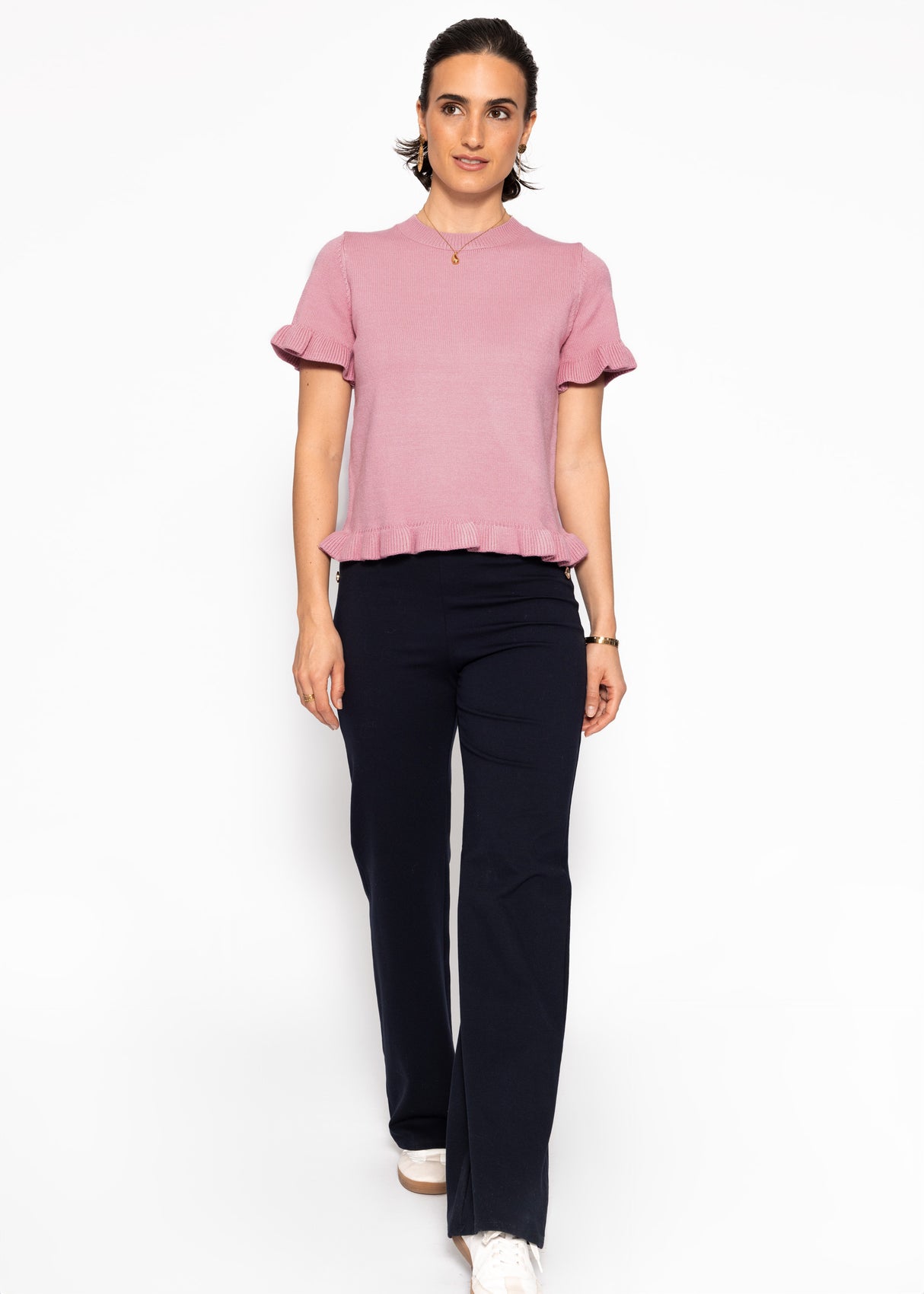 Short-sleeved sweater with ruffles - pink