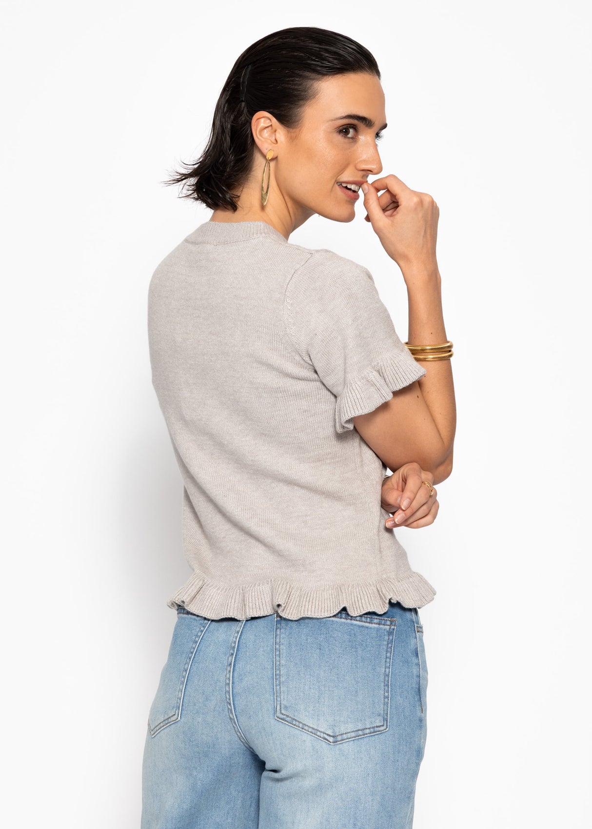 Kurzarm-Pullover mit Volants - taupe