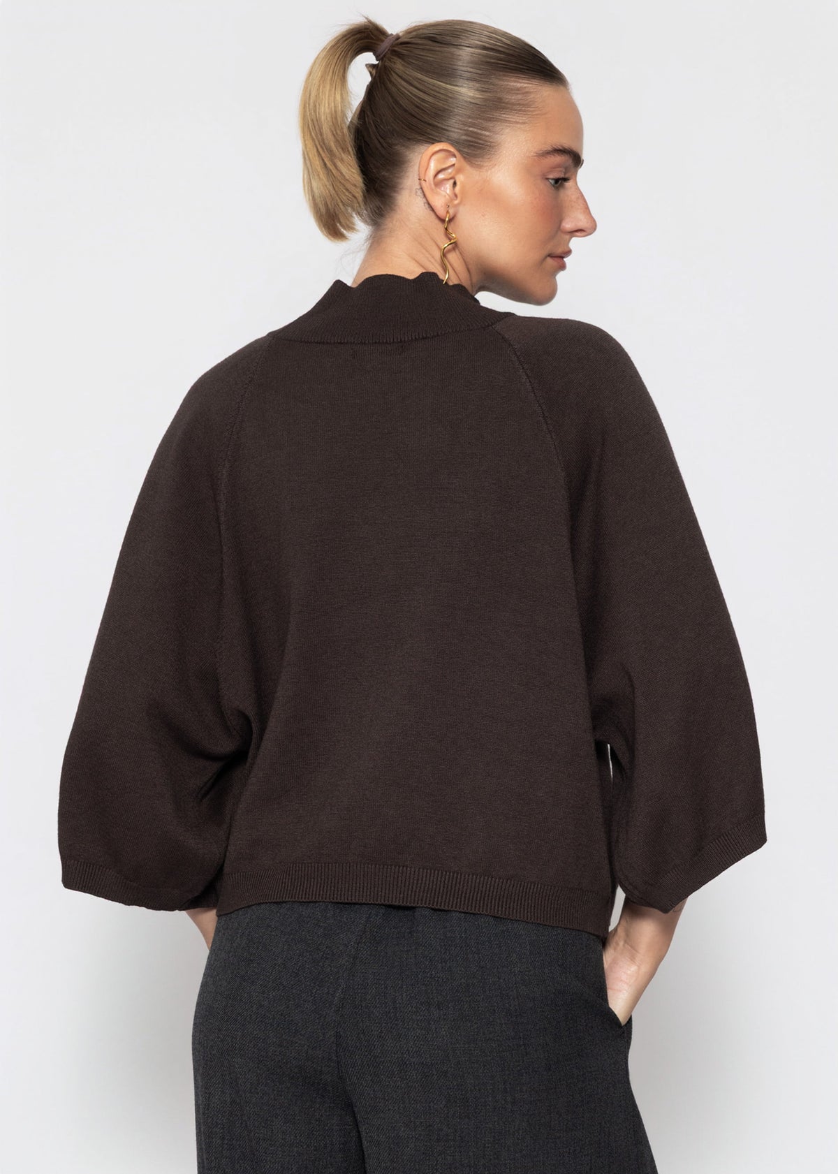 Kurzarm Strickpullover mit weiten Raglanärmeln - braun