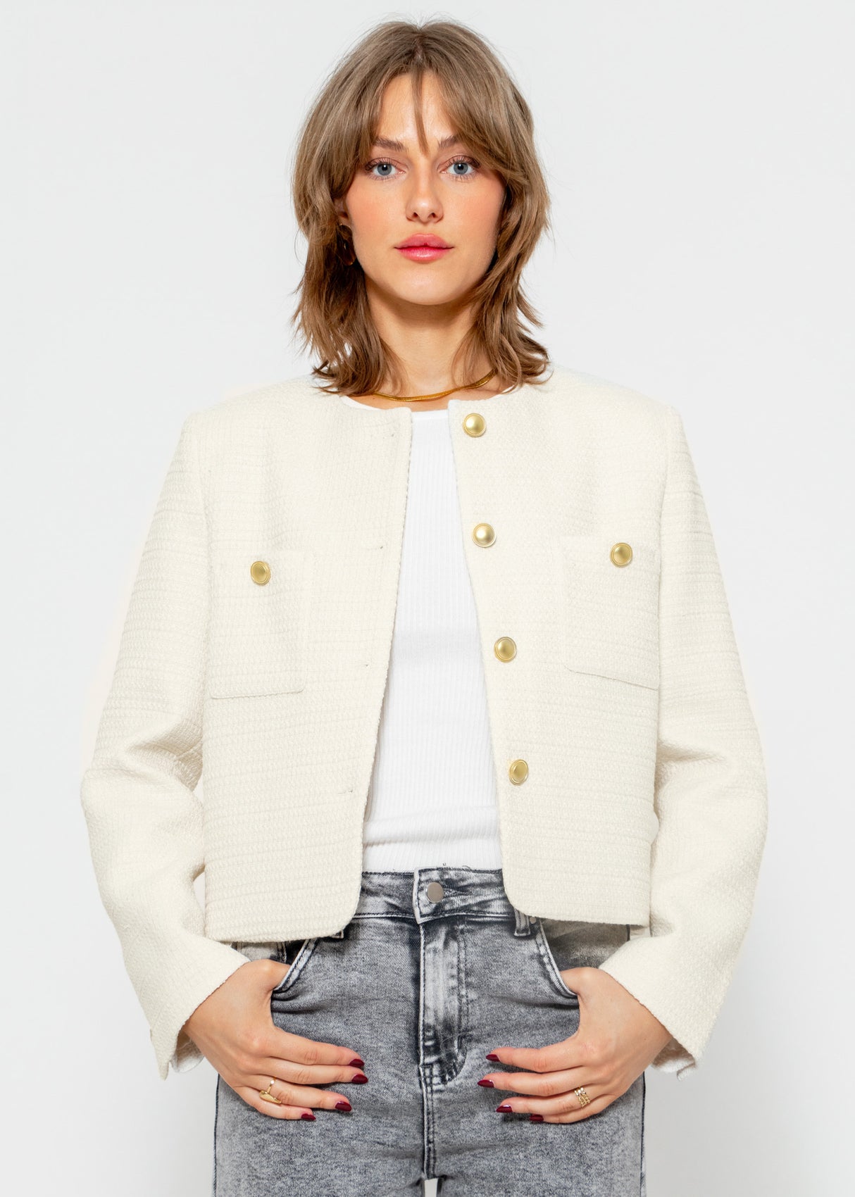 Short jacket with gold-colored buttons - off-white
