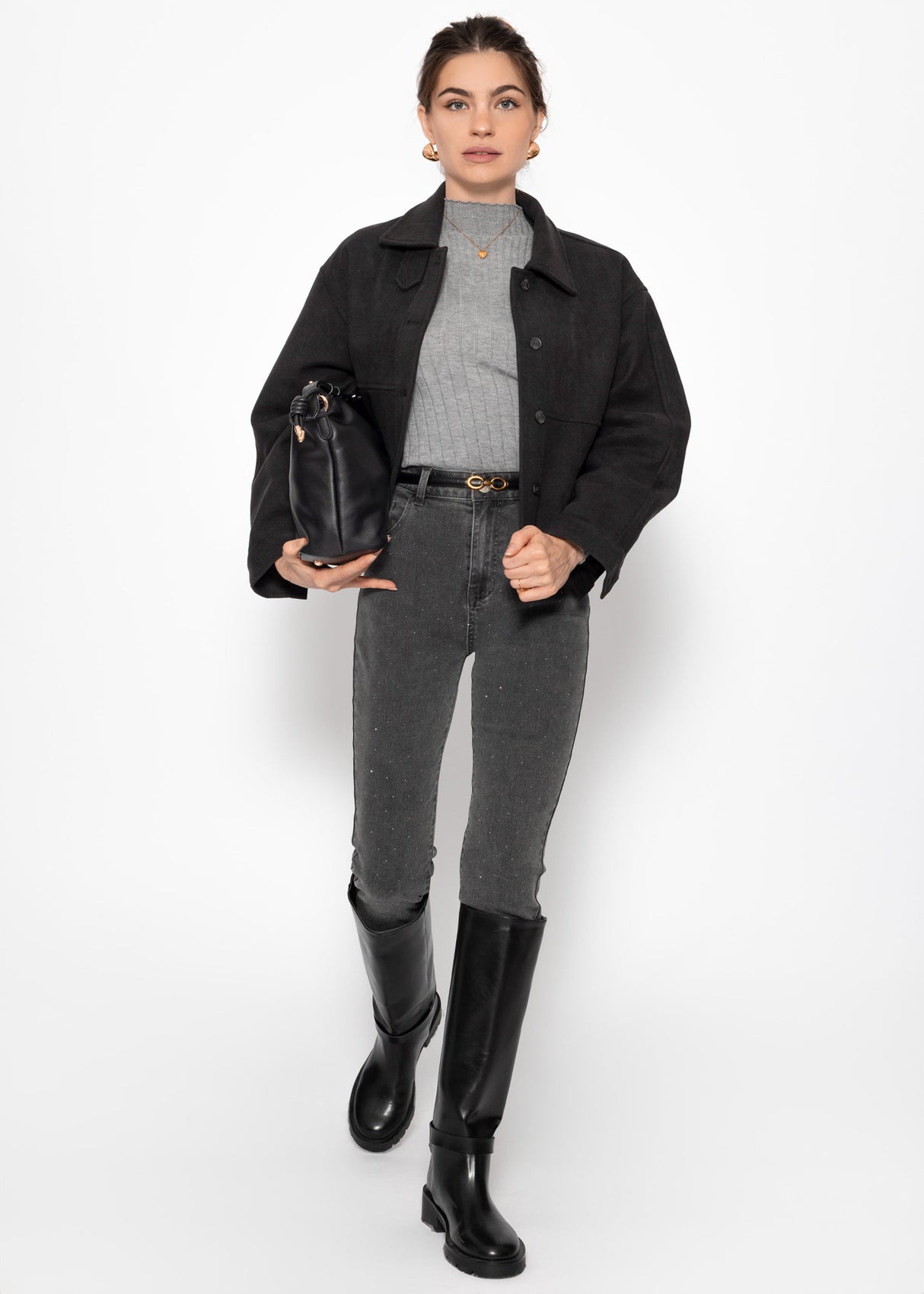 Kurze Jacke mit Innenfutter - schwarz