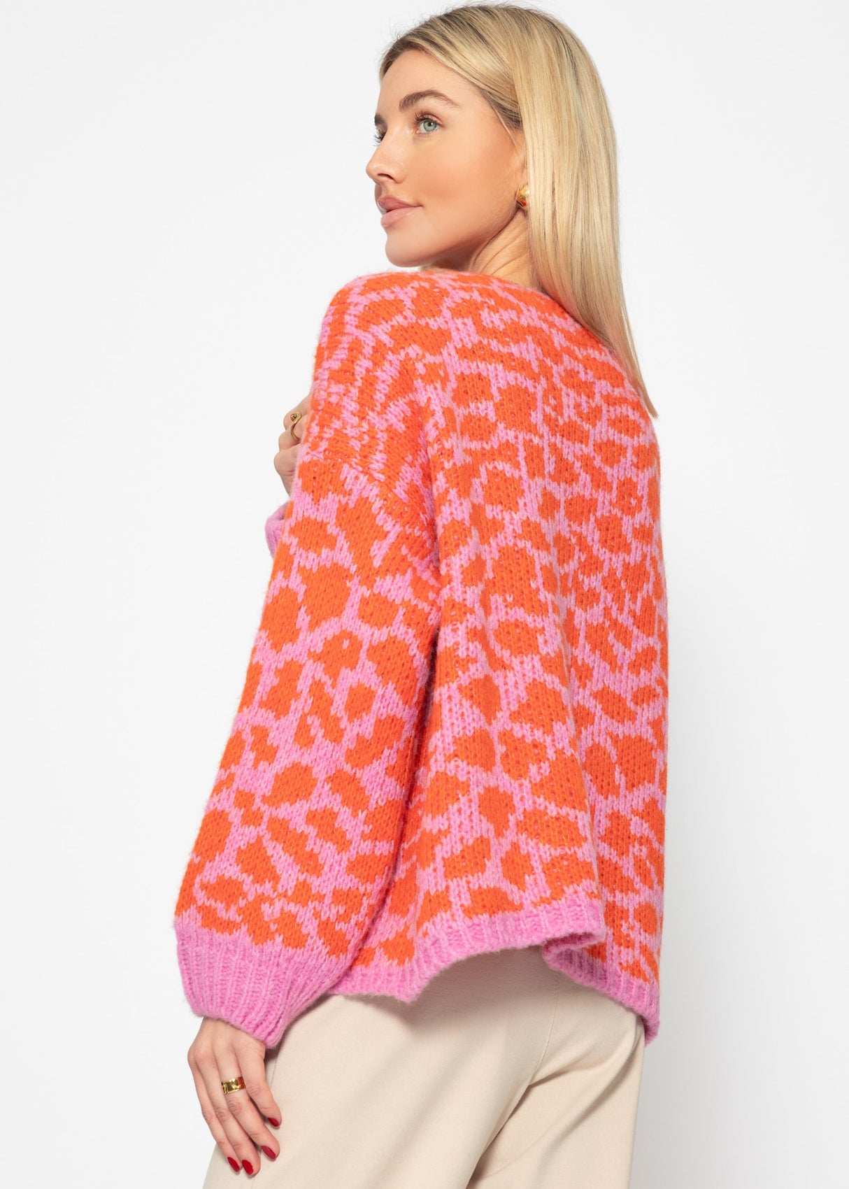 Short cardigan with leo print - pink-orange
