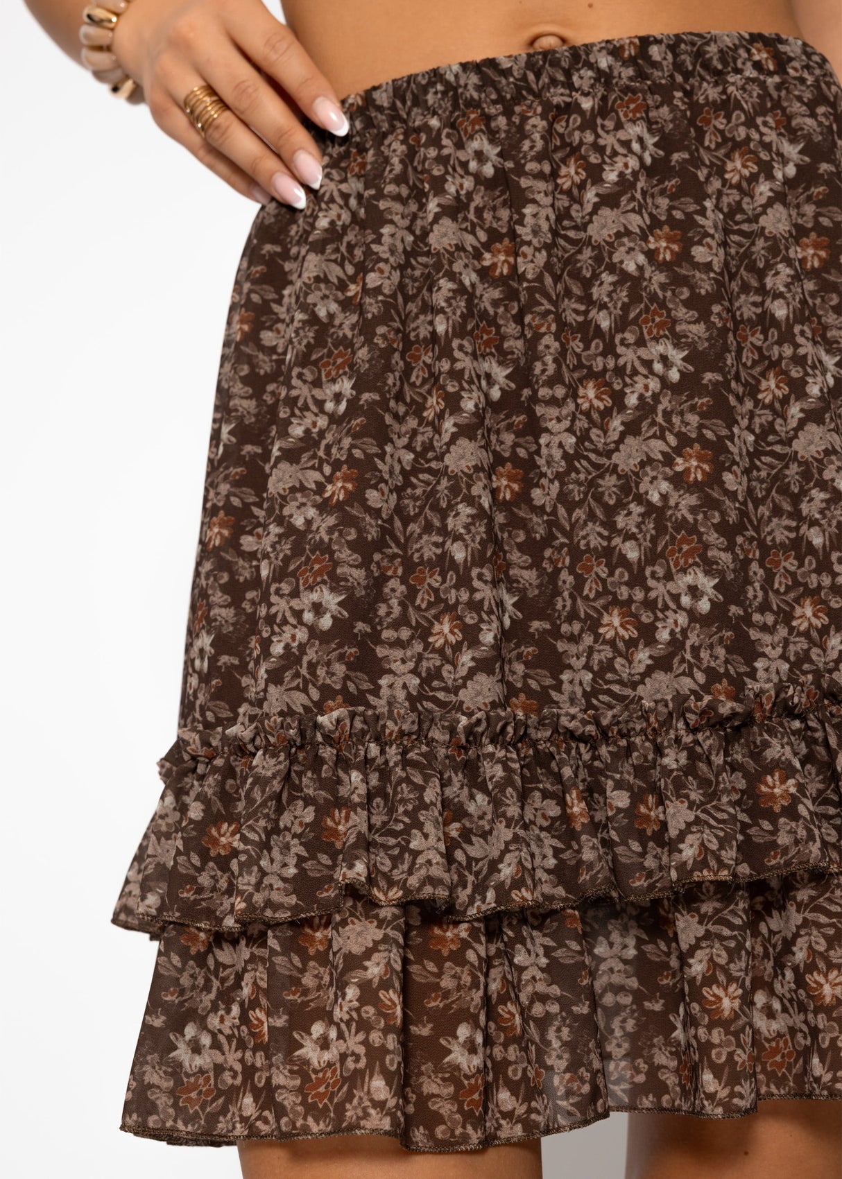 Short flounce skirt with floral print - brown