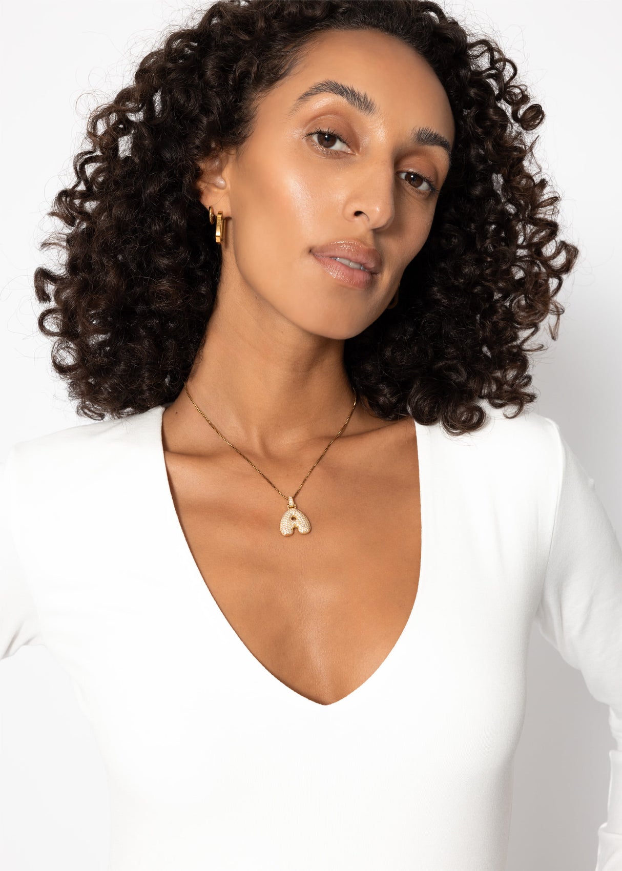 Long arm body with a V -neck - white