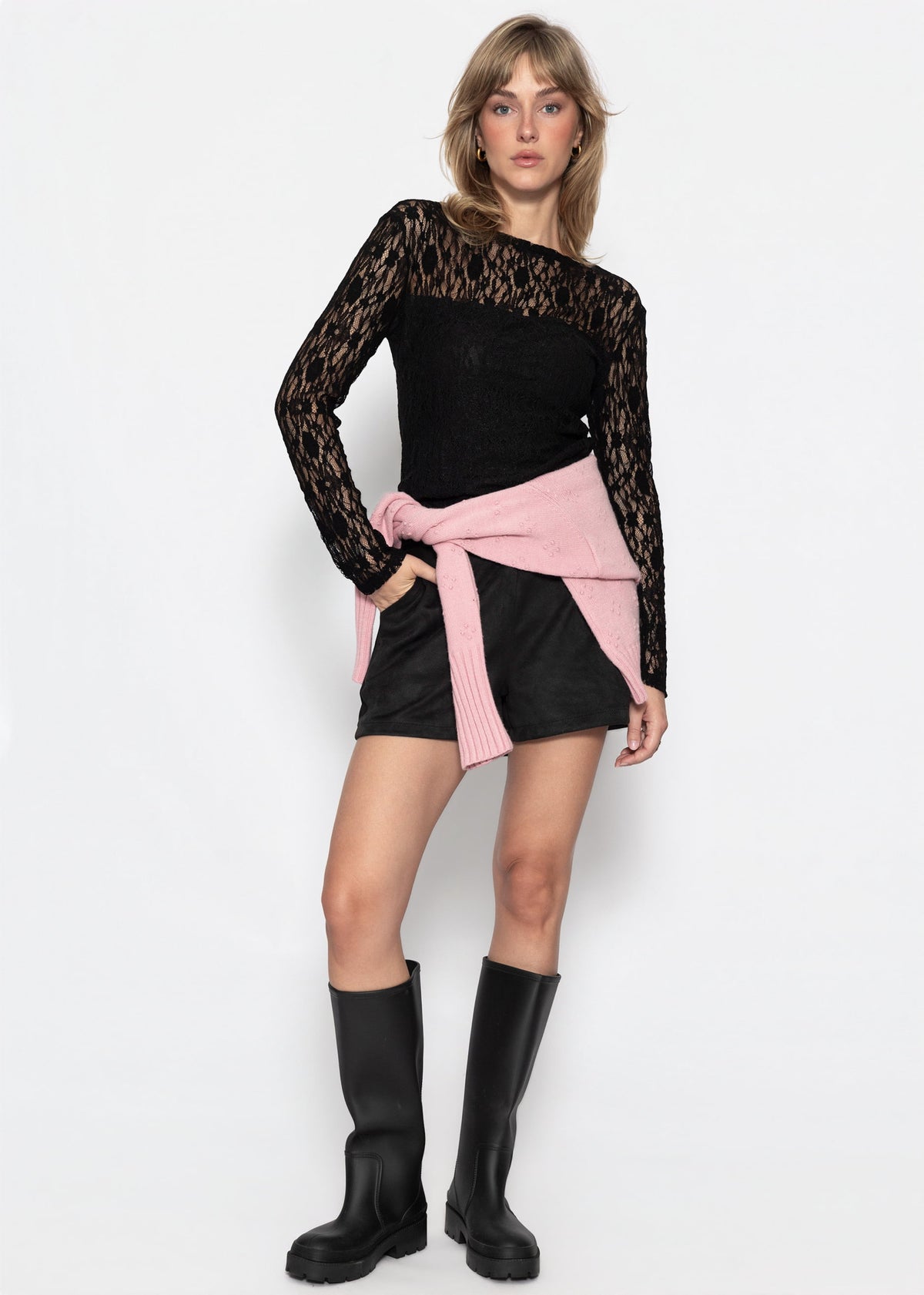 Langarm-Spitzenshirt mit integriertem Top-Bereich - schwarz