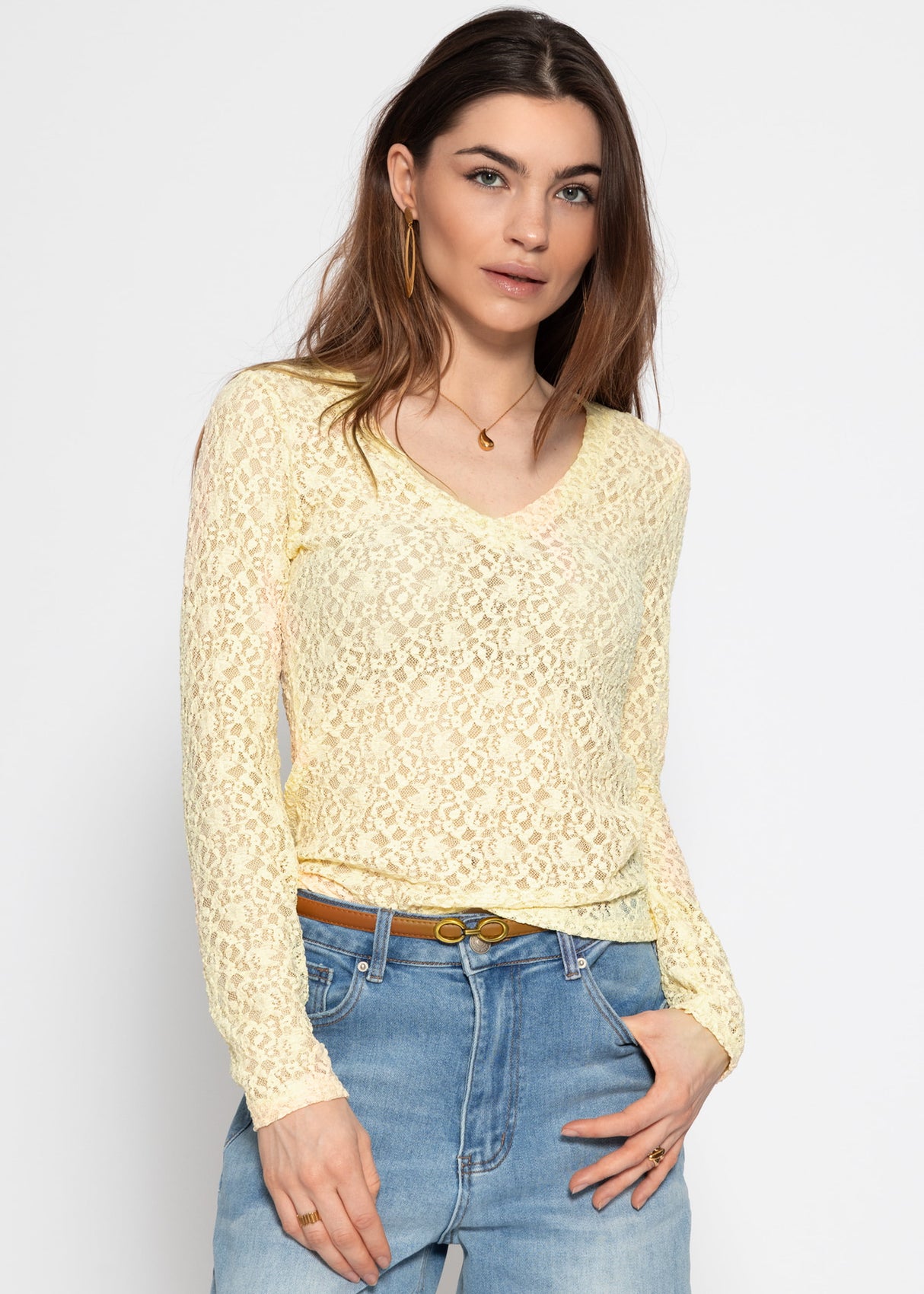 Long-sleeved lace top with V-neck - butter yellow
