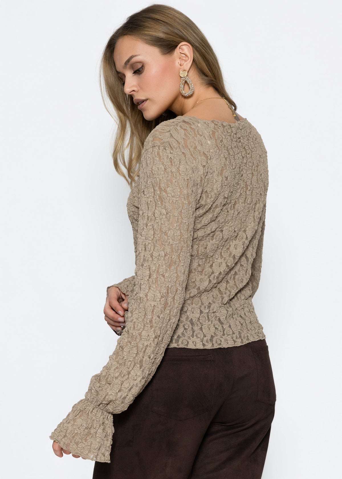 Langarm Spitzenshirt mit Volantärmeln - taupe