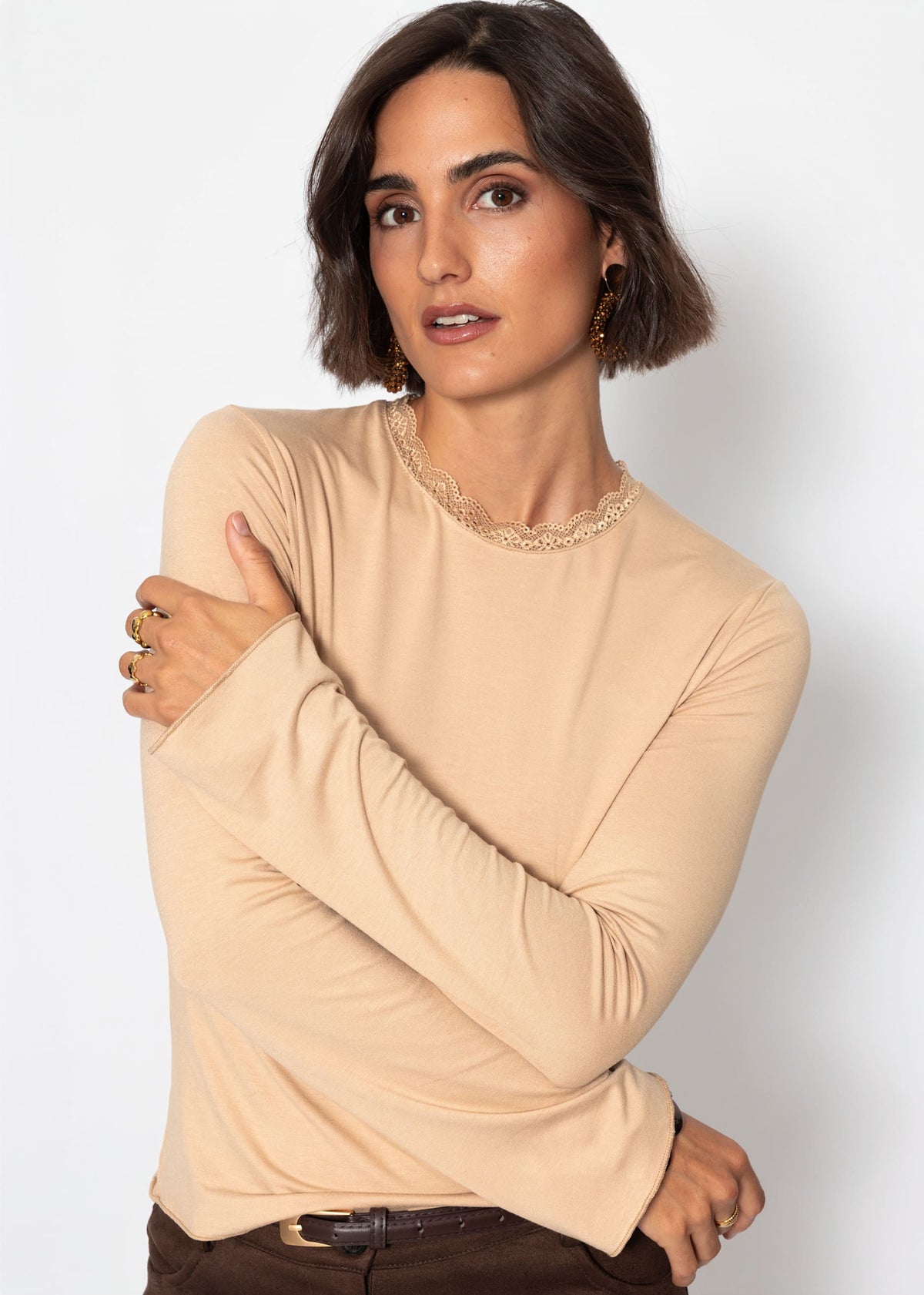 Langarmshirt mit Spitzeneinsatz - beige
