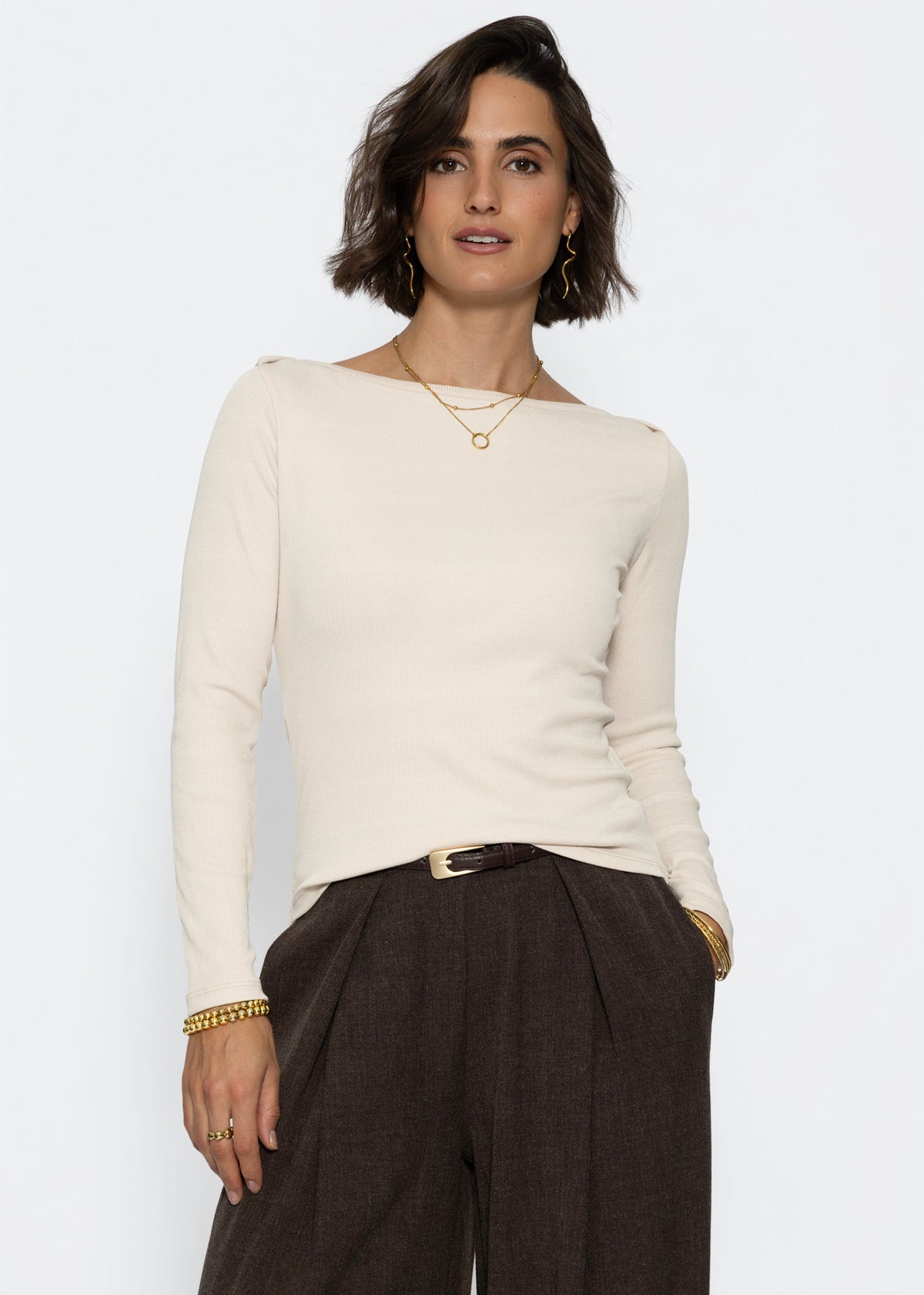 Langarmshirt mit U-Boot Ausschnitt - beige