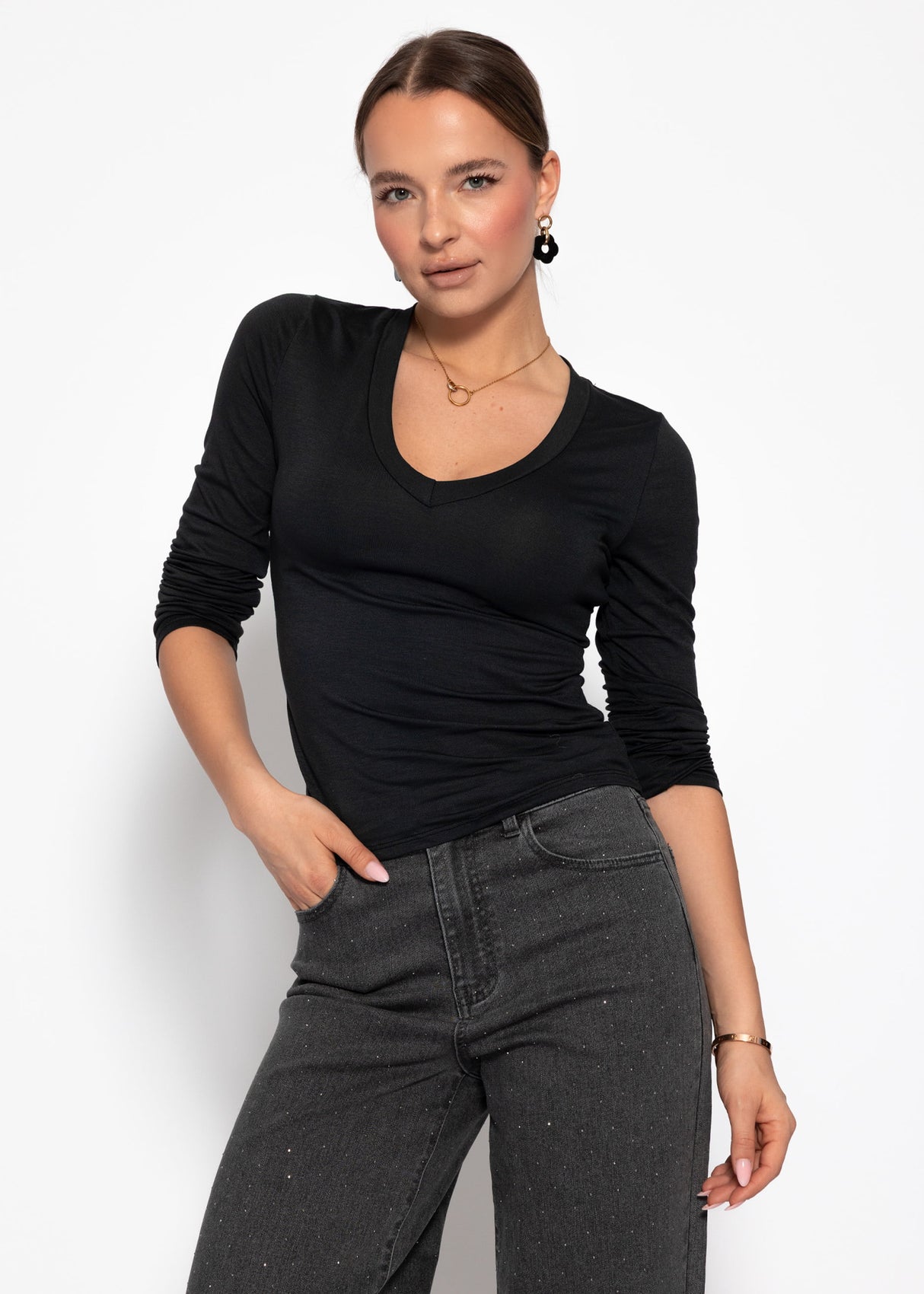 Long-sleeved V-neck shirt - black