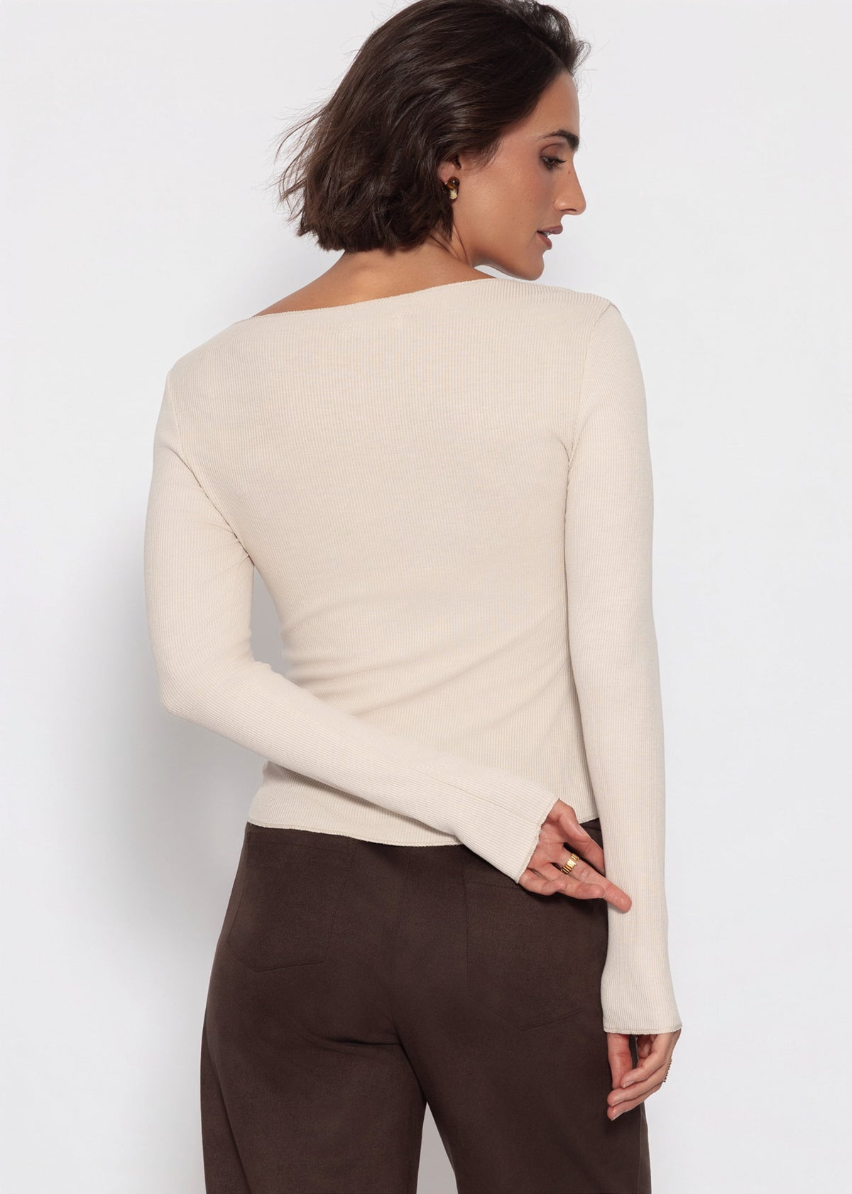 Langarmshirt mit Ziernähten - beige