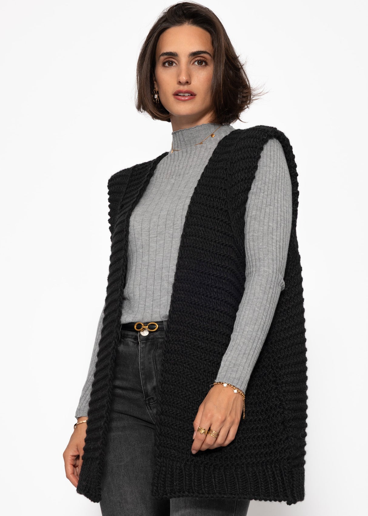Long sleeveless knitted vest with structured shoulders - black
