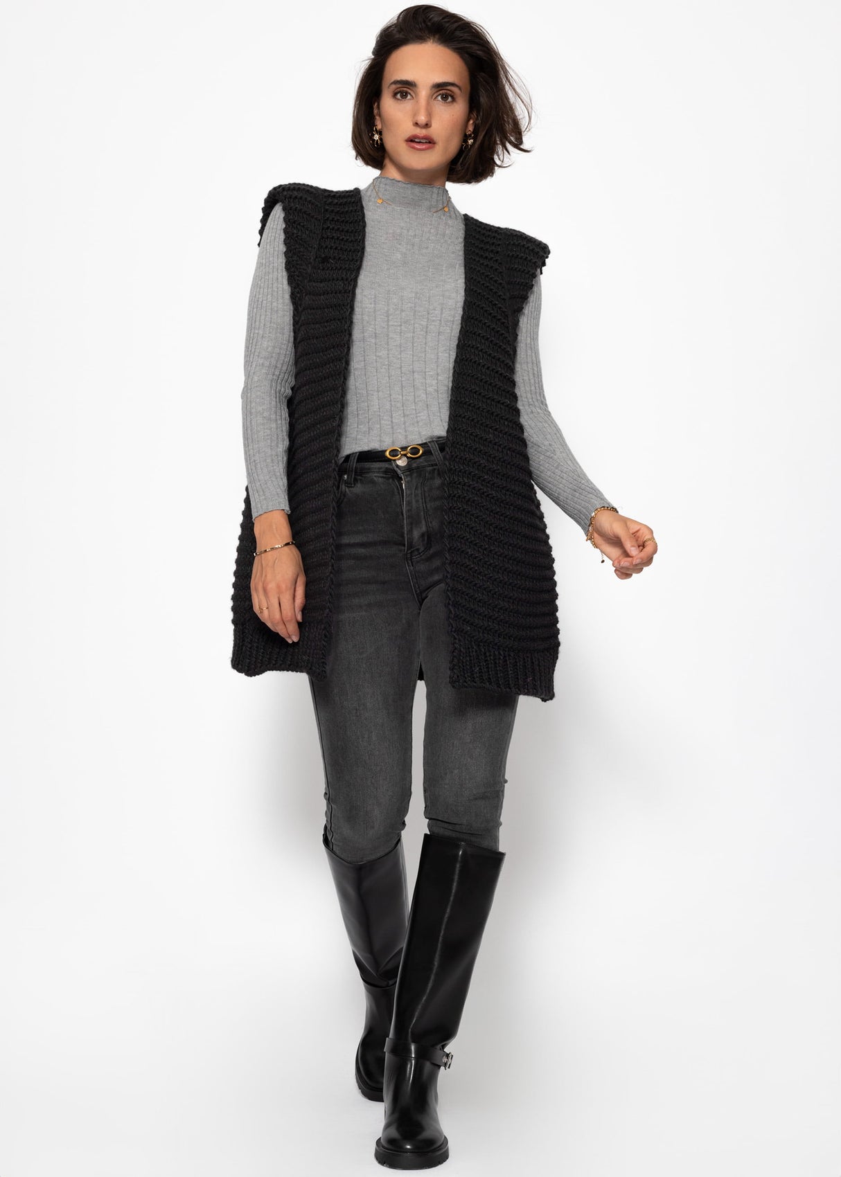 Long sleeveless knitted vest with structured shoulders - black