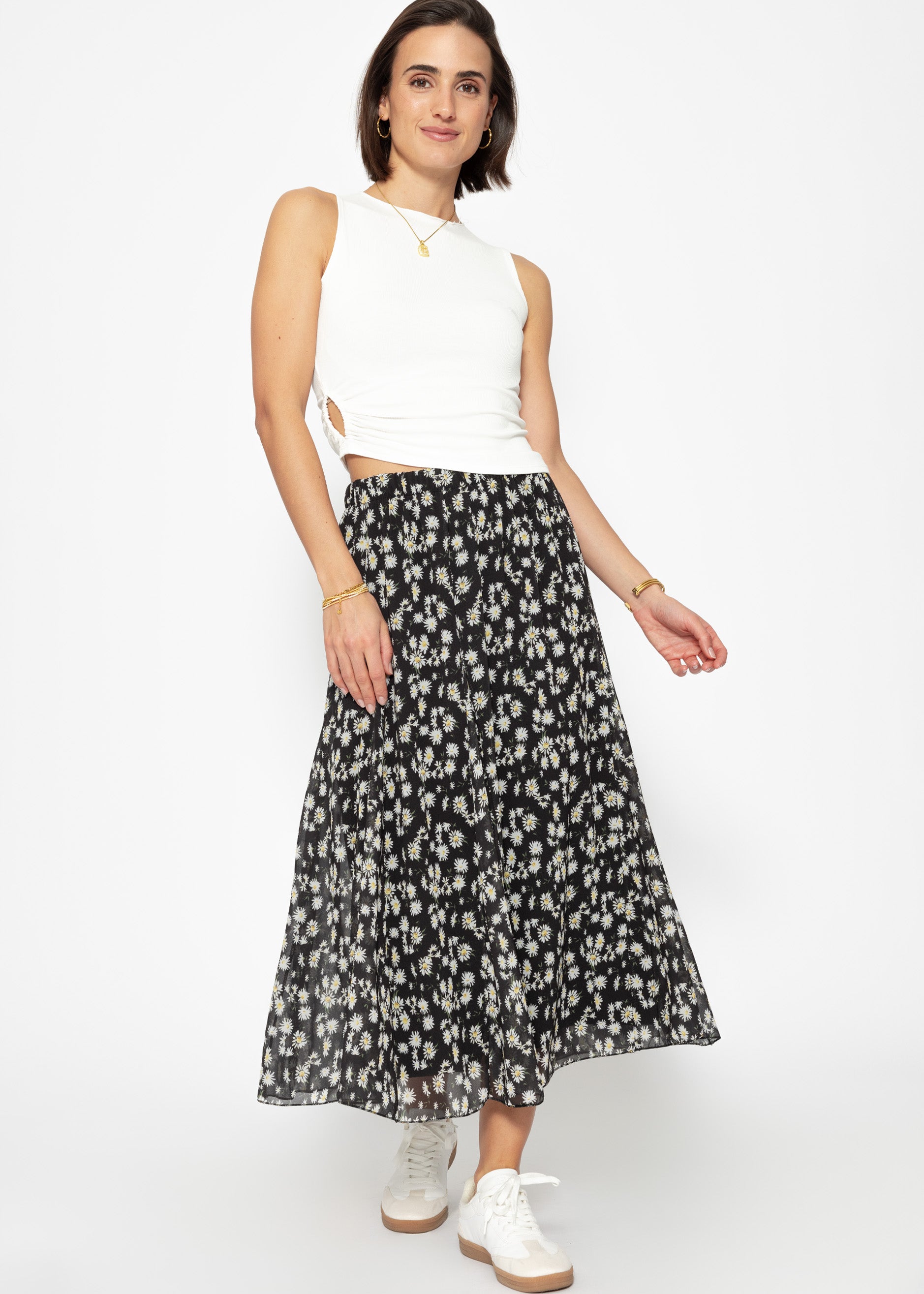 Long chiffon skirt with floral print - black