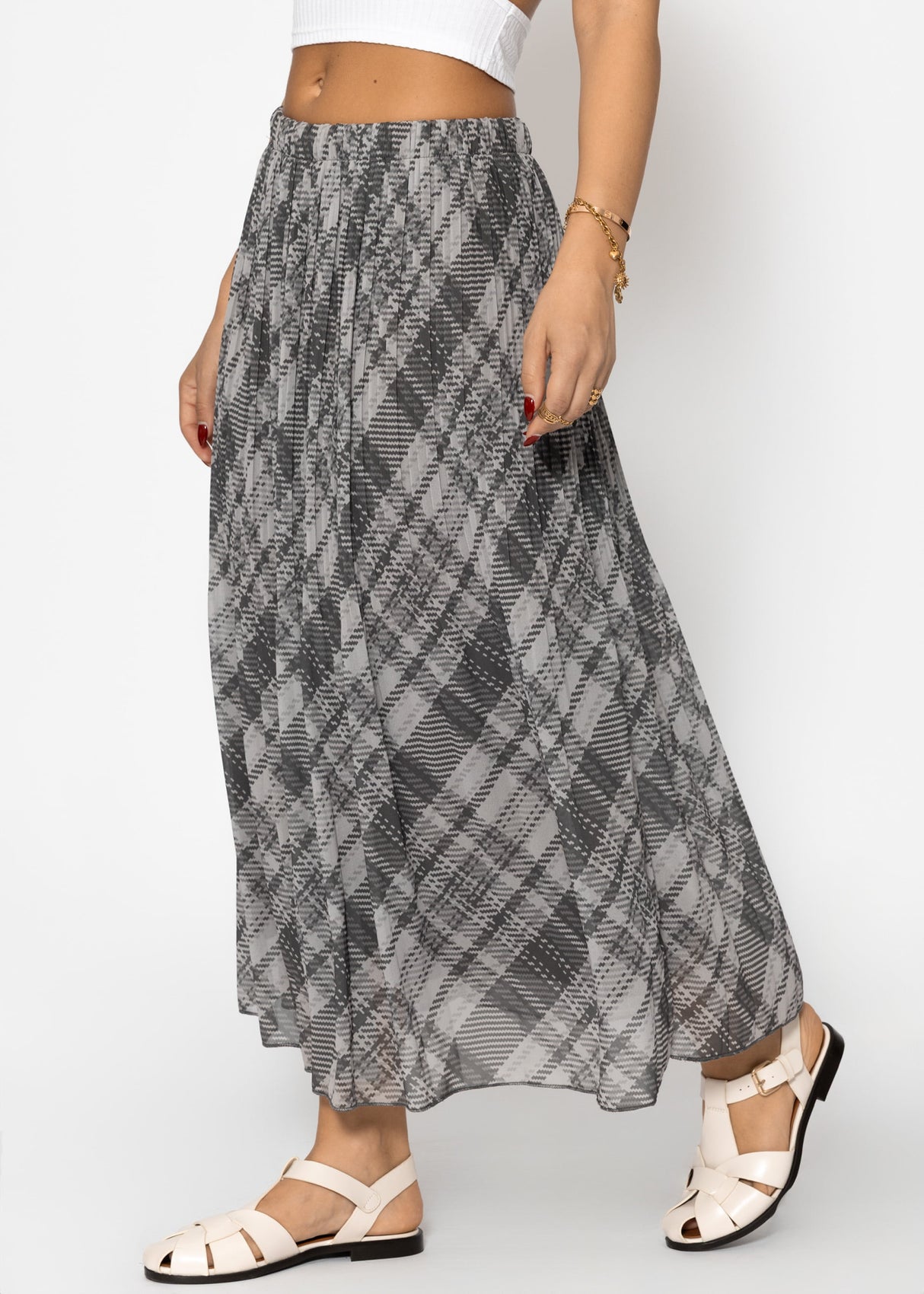 Langer Plissée-Chiffonrock mit Karo-Print - grau