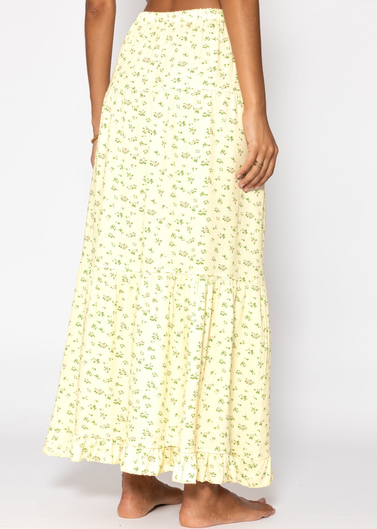 Long skirt with floral print - butter yellow
