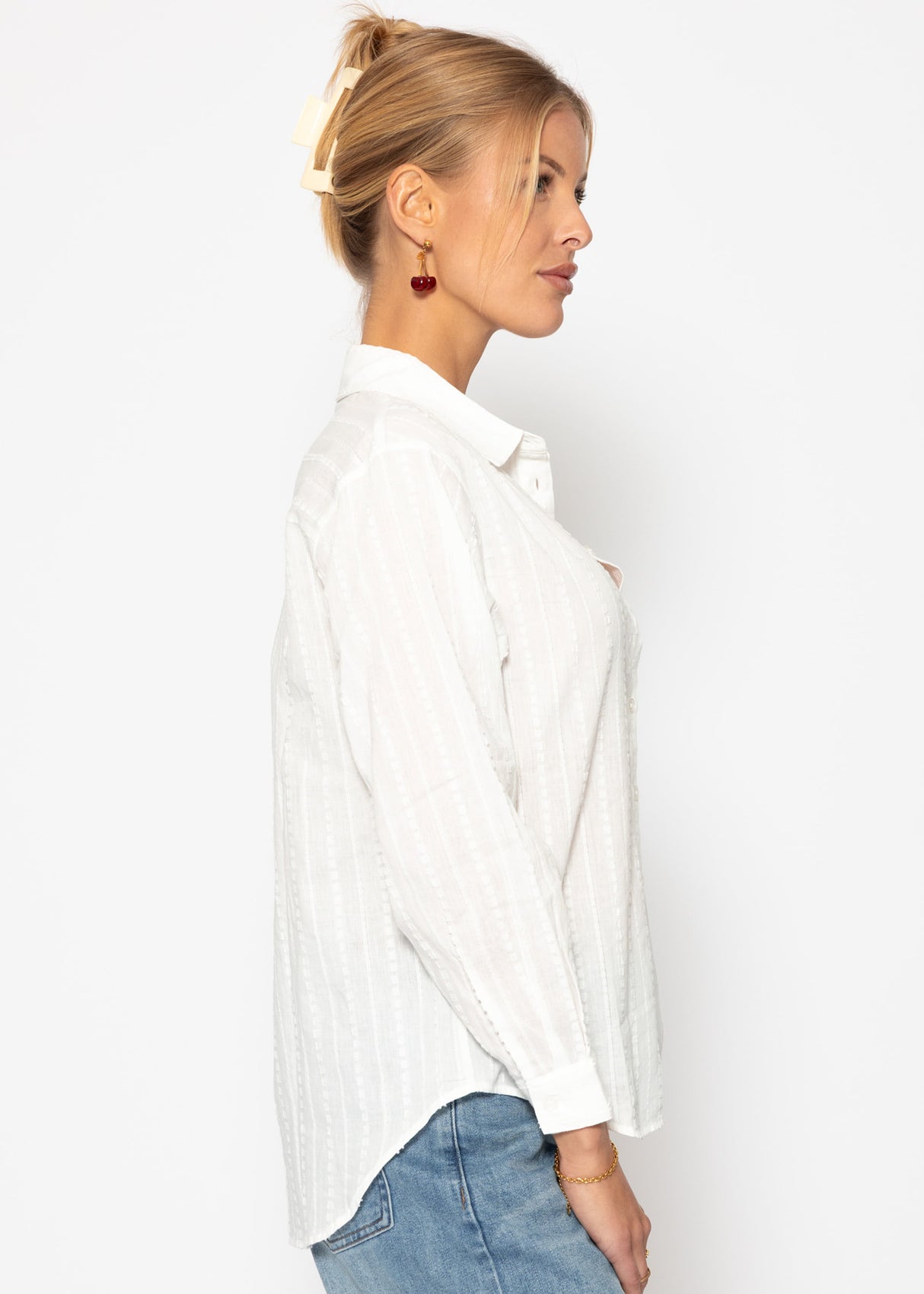 Casual blouse with structure - white
