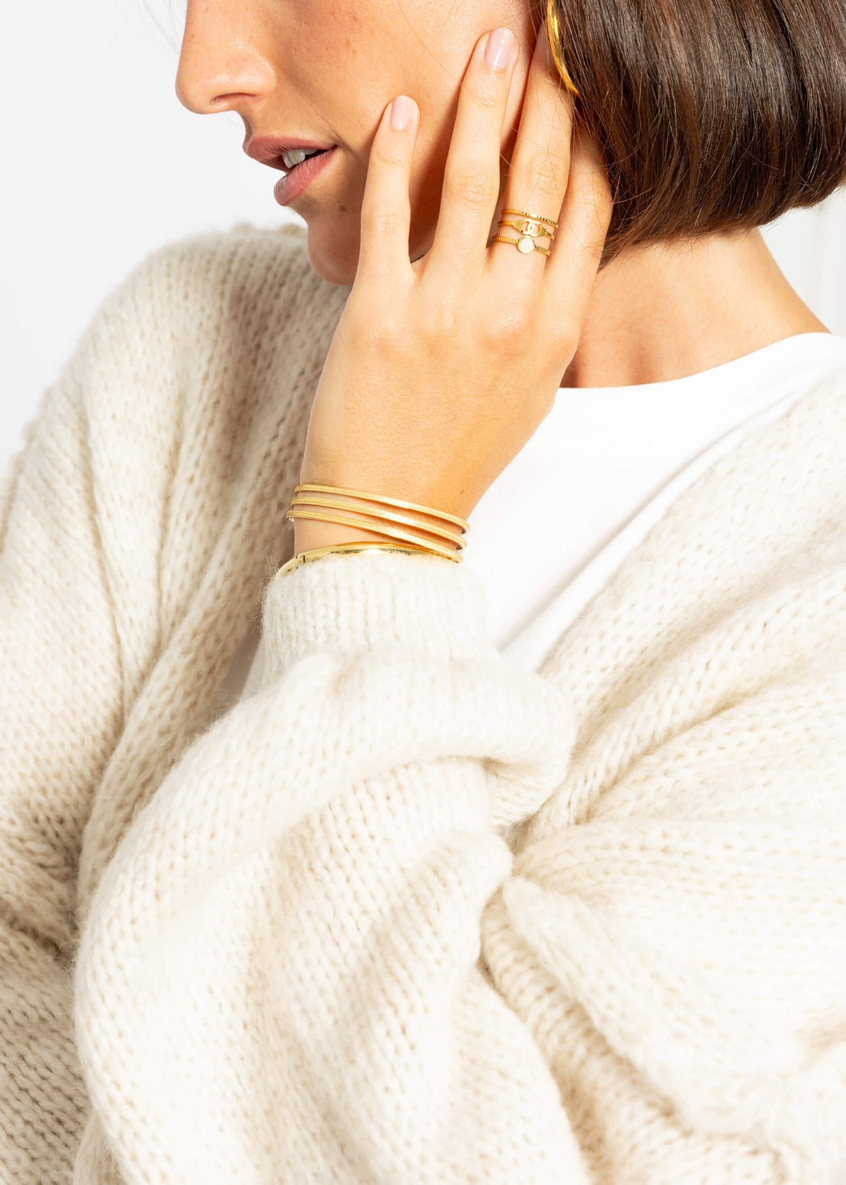 Lässiger Cardigan mit Außennähten - beige