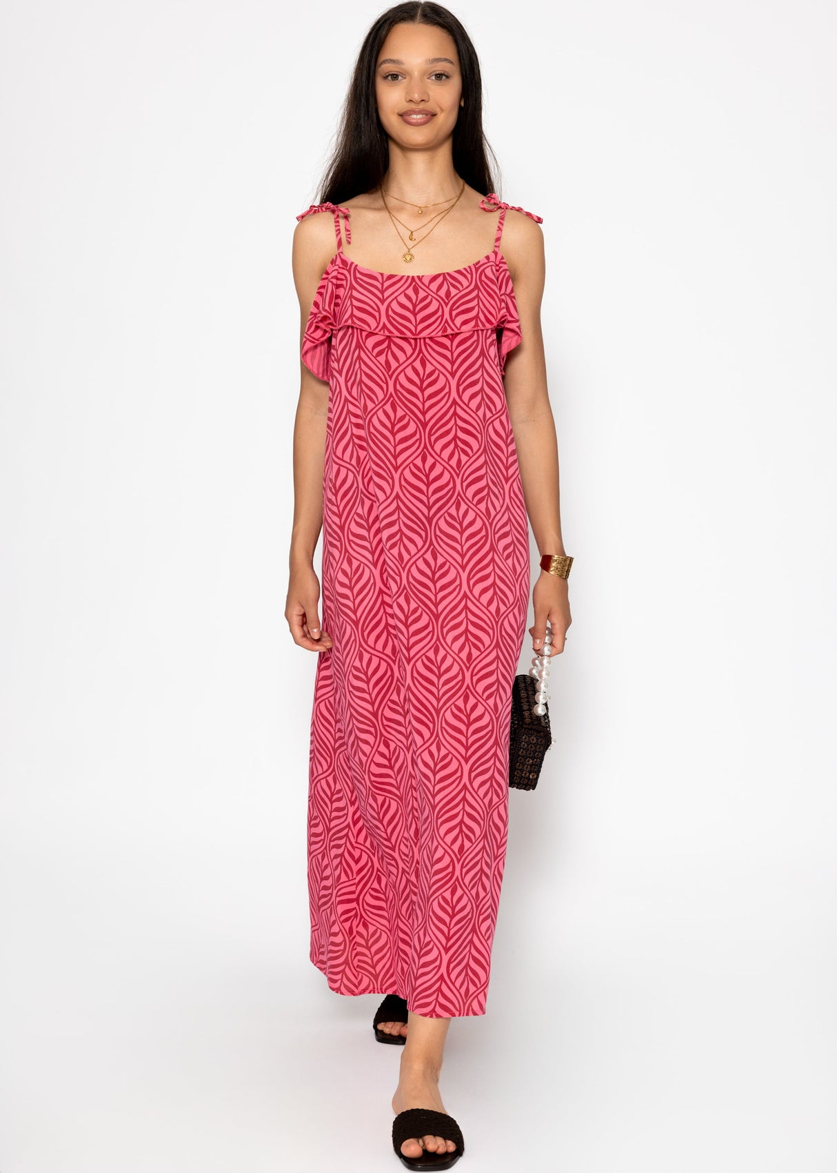 Long dress with ruffles and print - pink