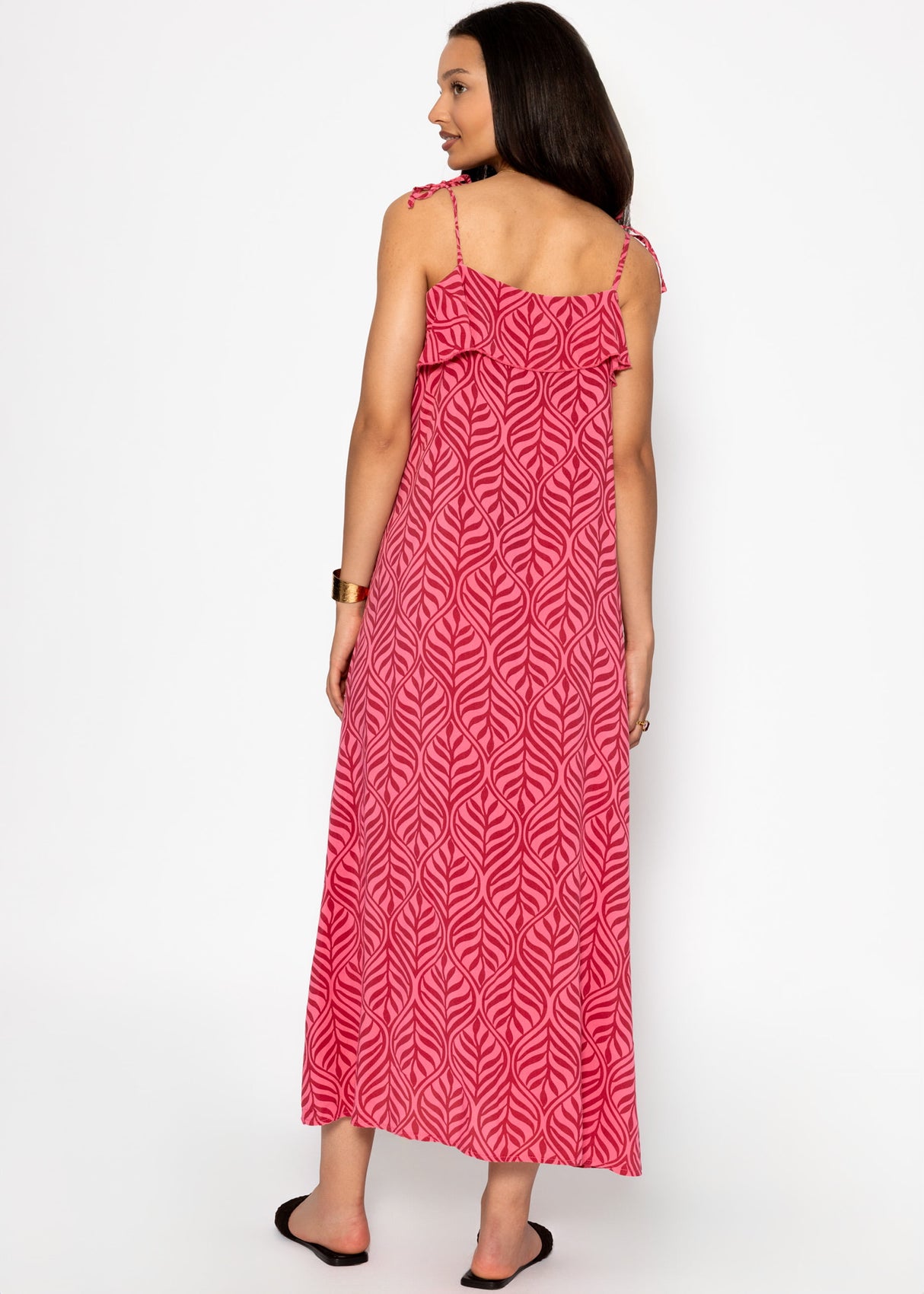 Long dress with ruffles and print - pink