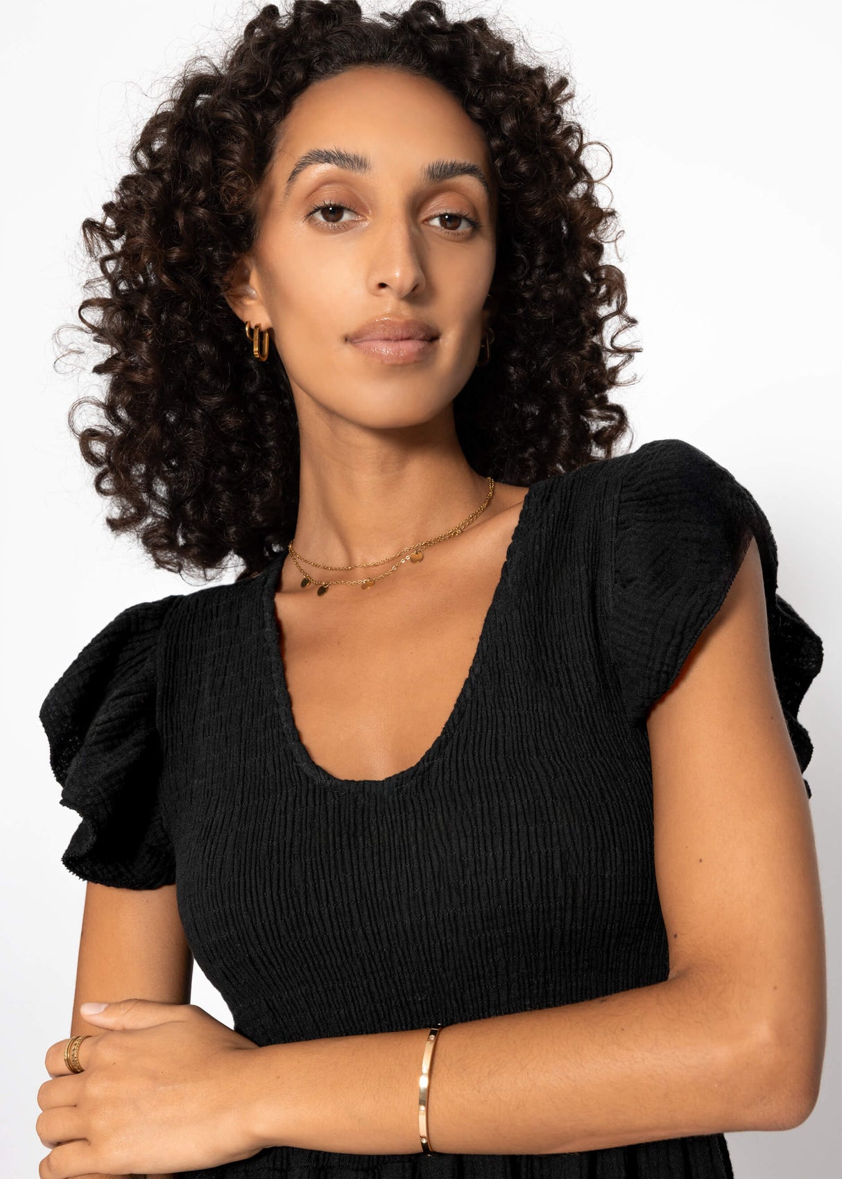 Maxi Musselin Kleid mit Volants und Flügelärmel - schwarz