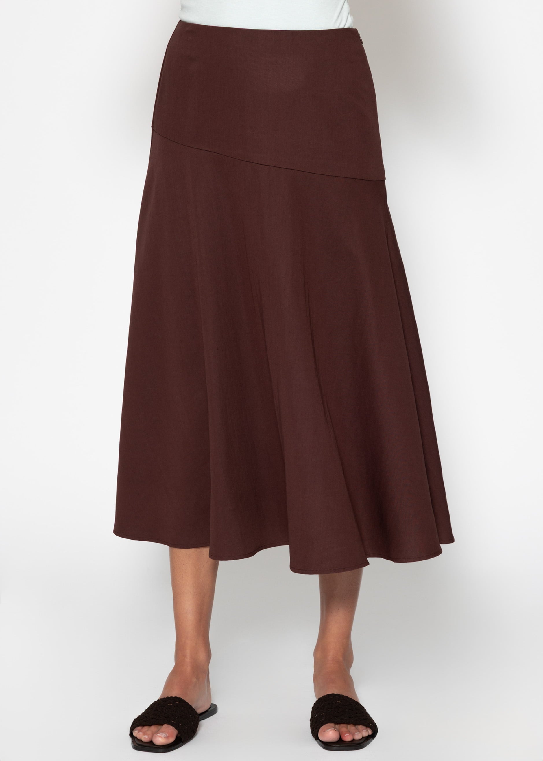 Maxi skirt with diagonal yoke - brown