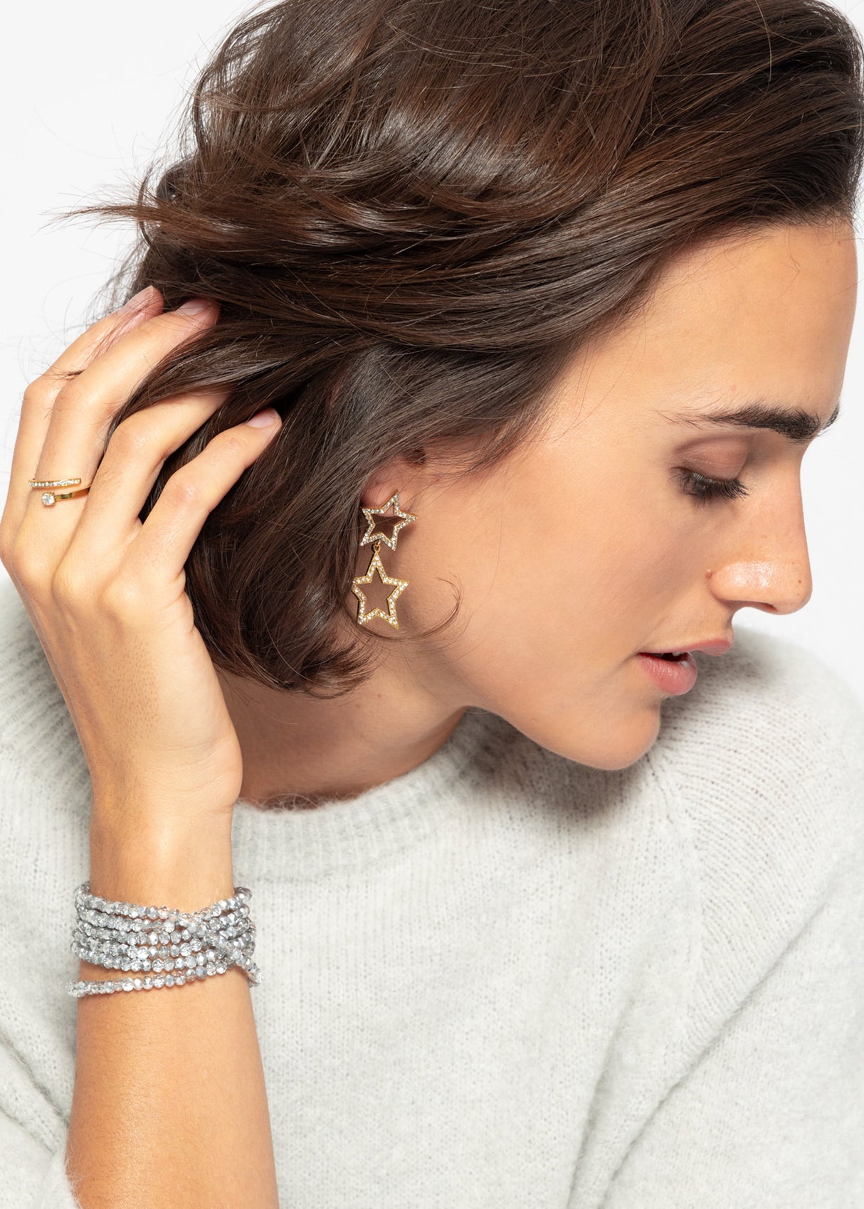 Mehrreihiges Perlen Armband - grau