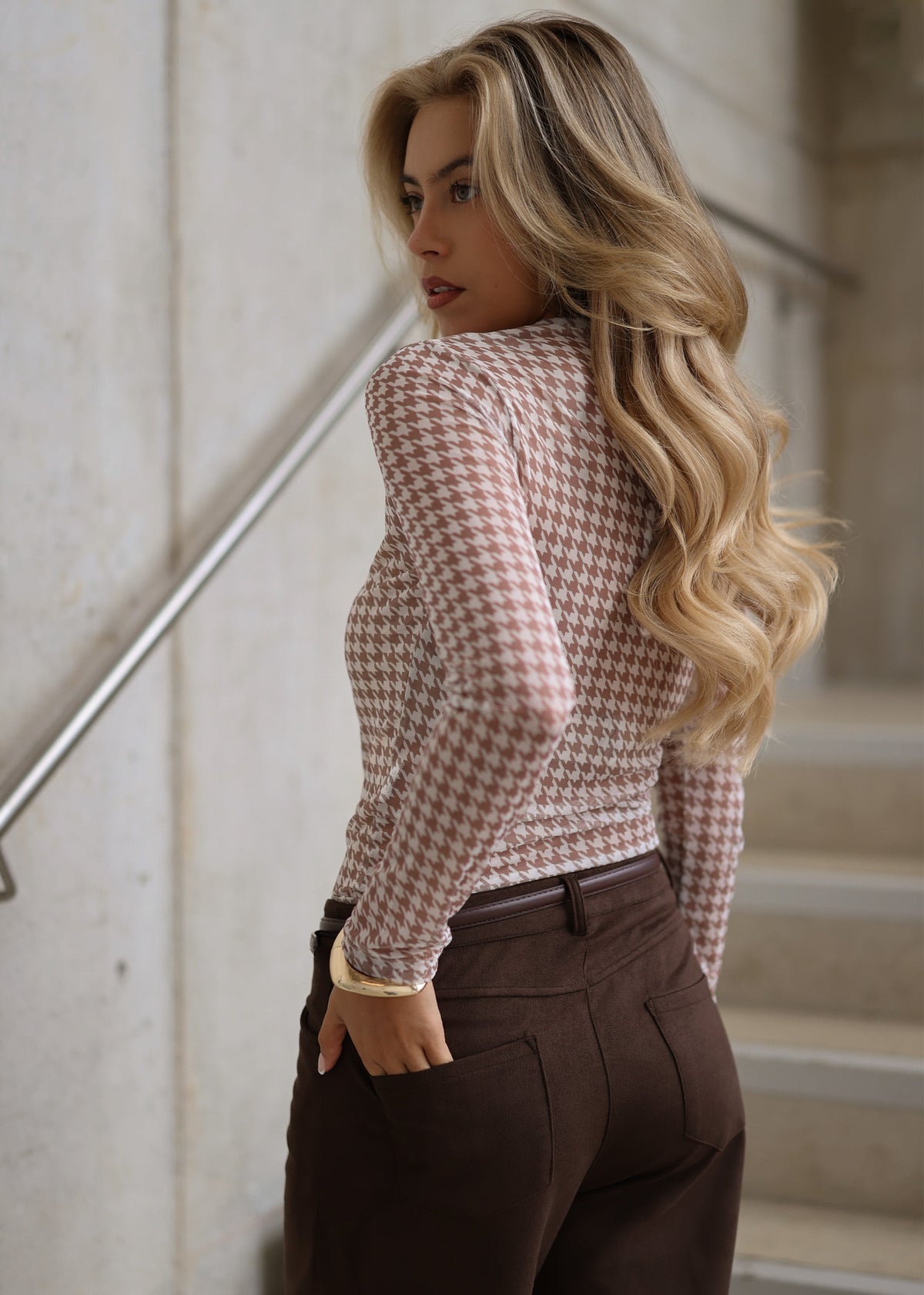 Mesh Langarmshirt mit Hahnentrittmuster - beige