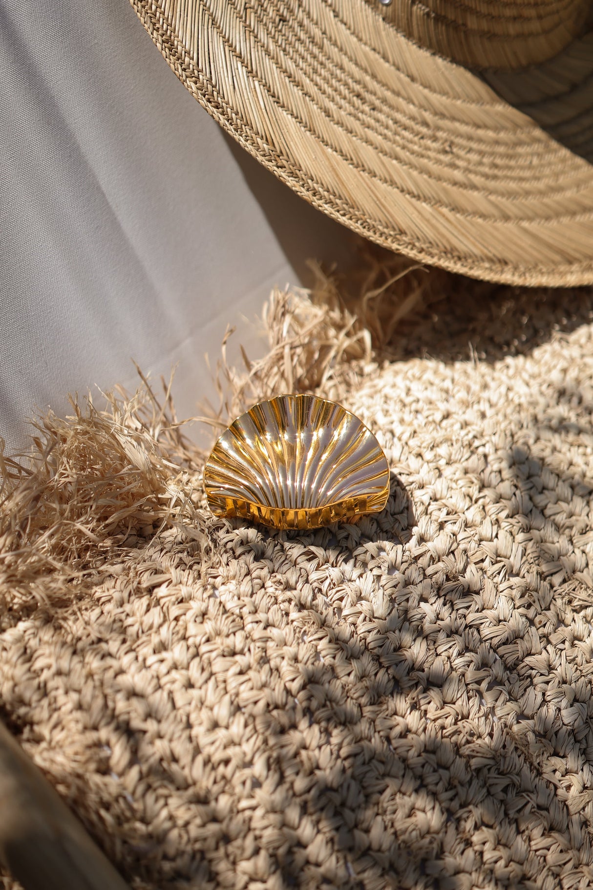 Muschel Haarklammer - gold