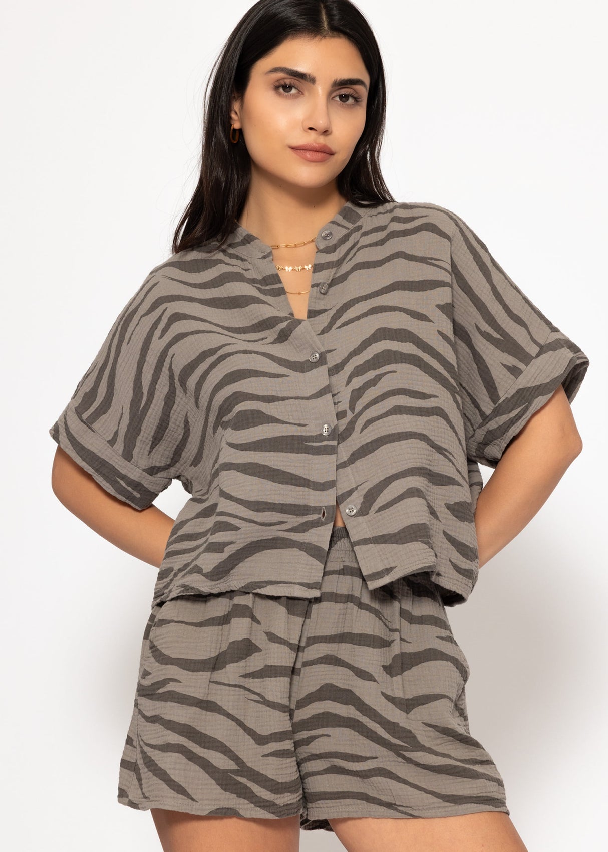 Muslin blouse with zebra print - taupe