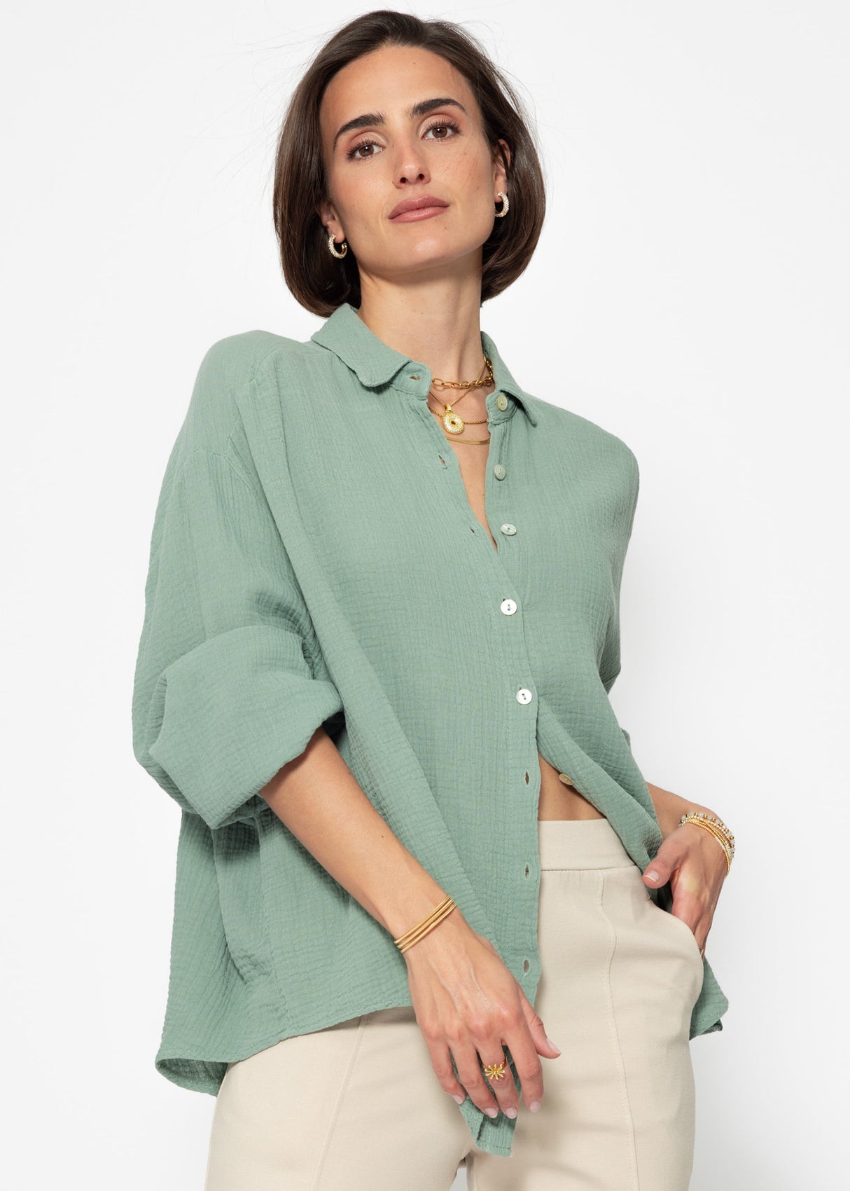 Musselin Bluse oversize, kurz, salbeigrün