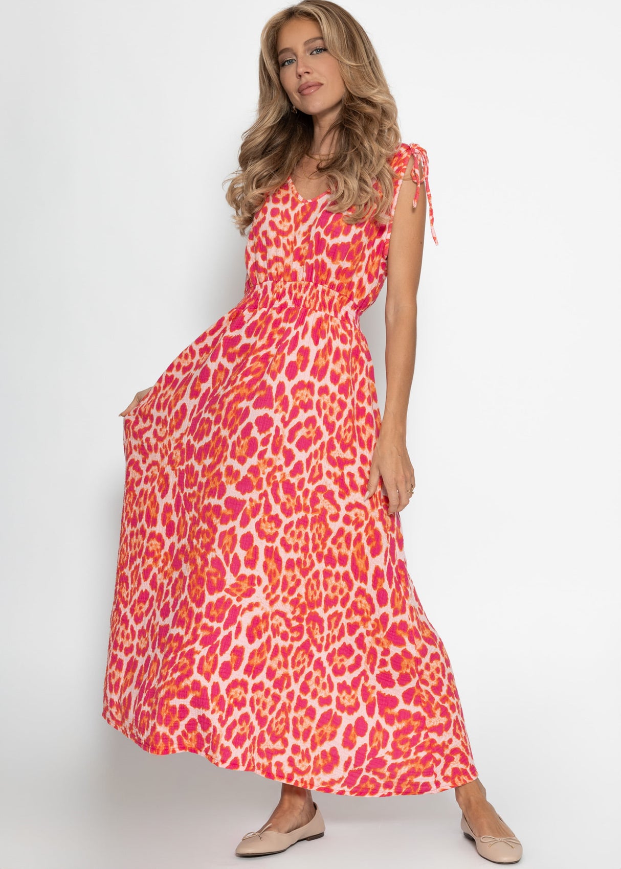 Musselin Maxi Dress with Leo -Print - Pink