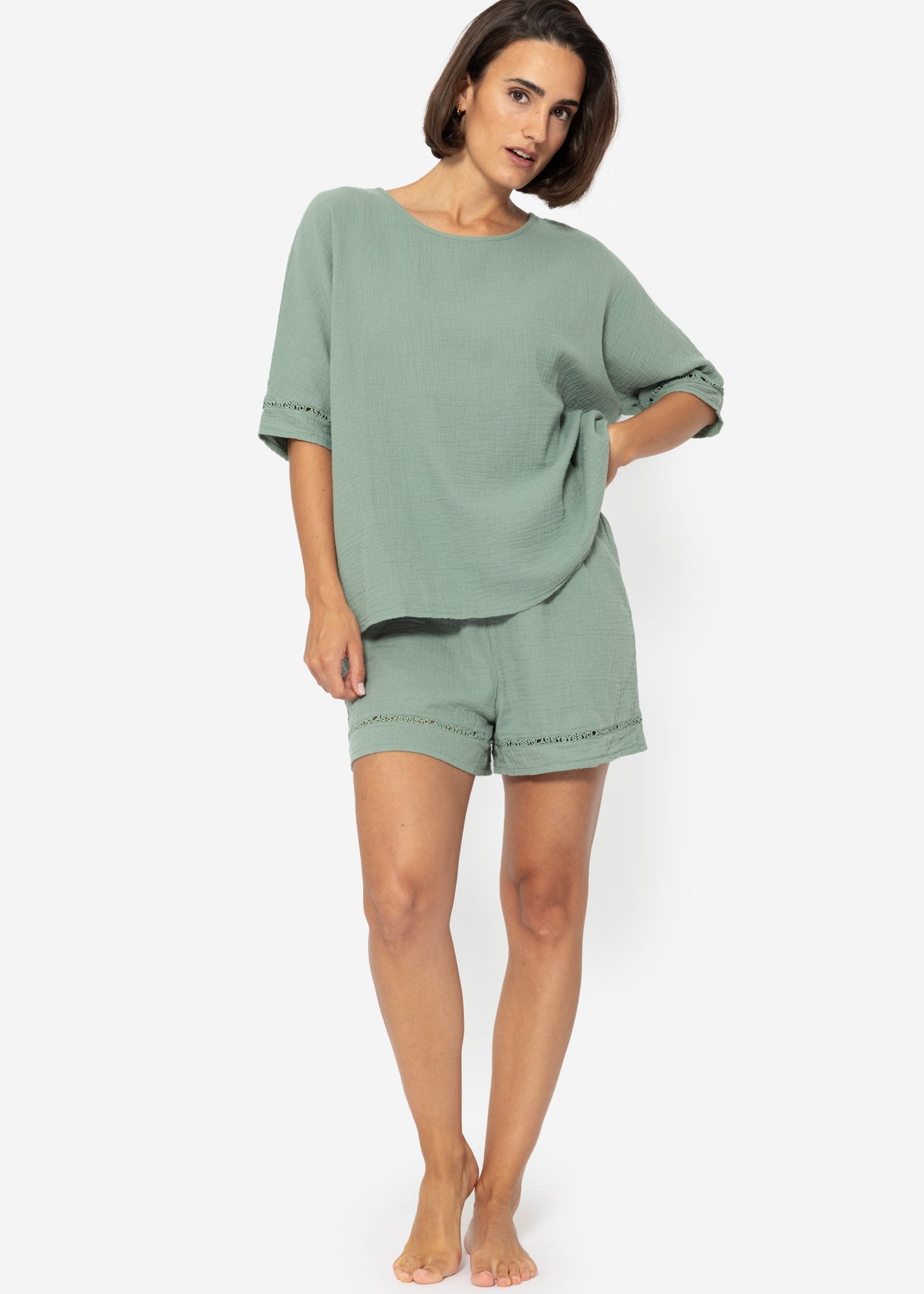 Muslin pajama shirt with lace trim - sage green