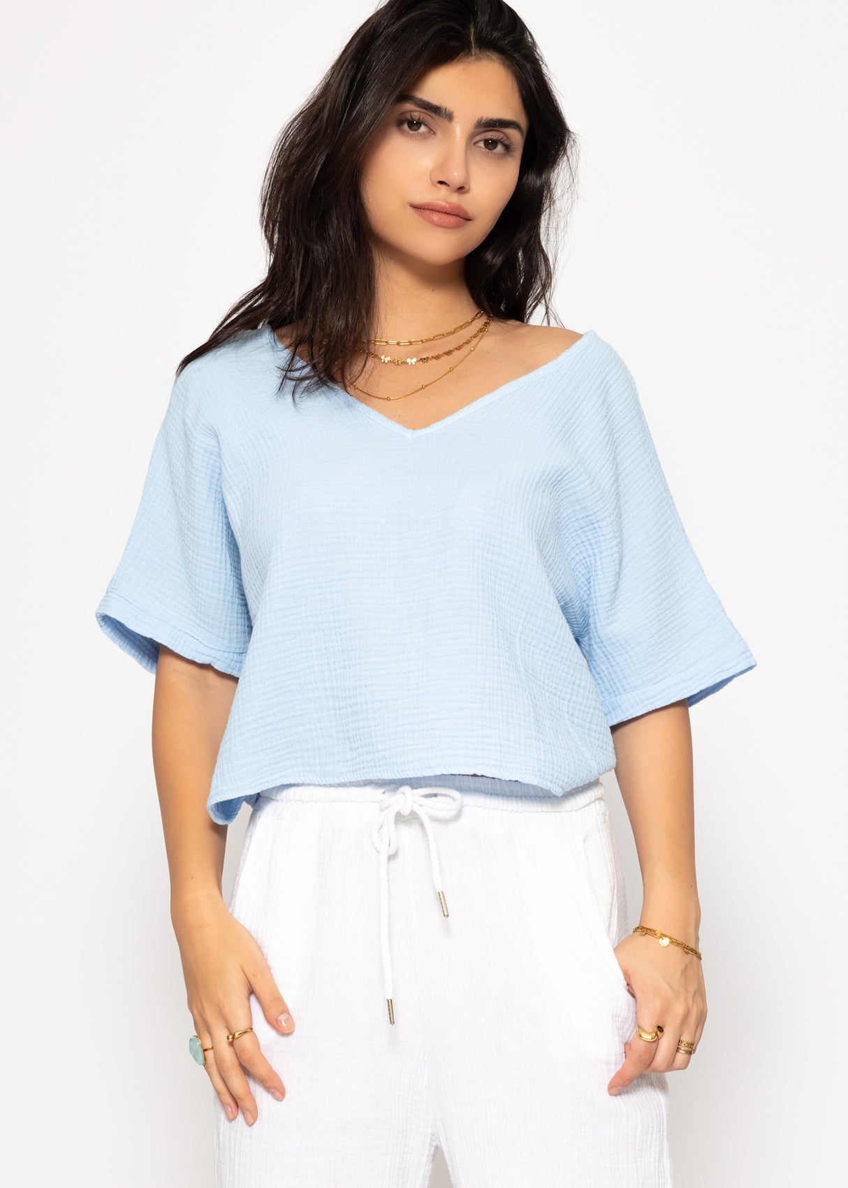 Musselin Shirt mit V-Ausschnitt - hellblau