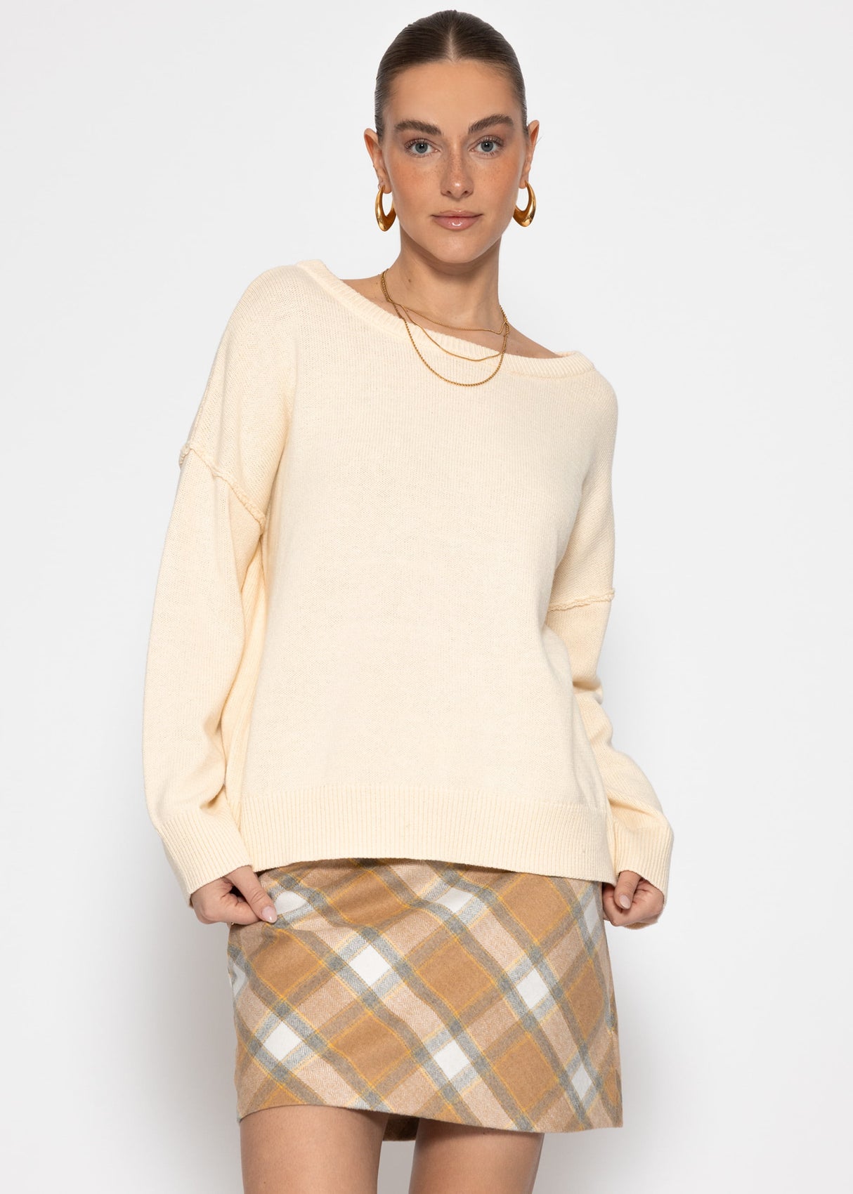 Oversized cotton sweater with back seam - cream