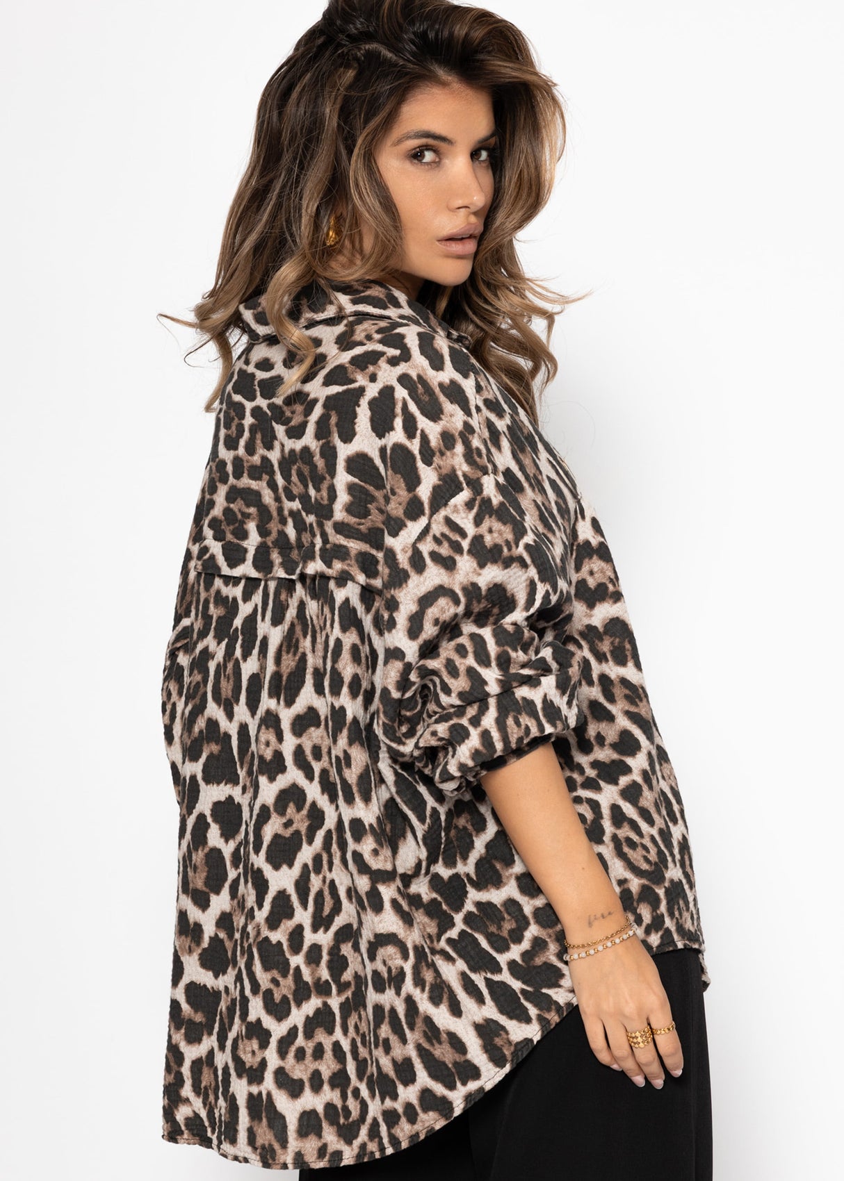 Oversize muslin blouse with leopard print - light beige